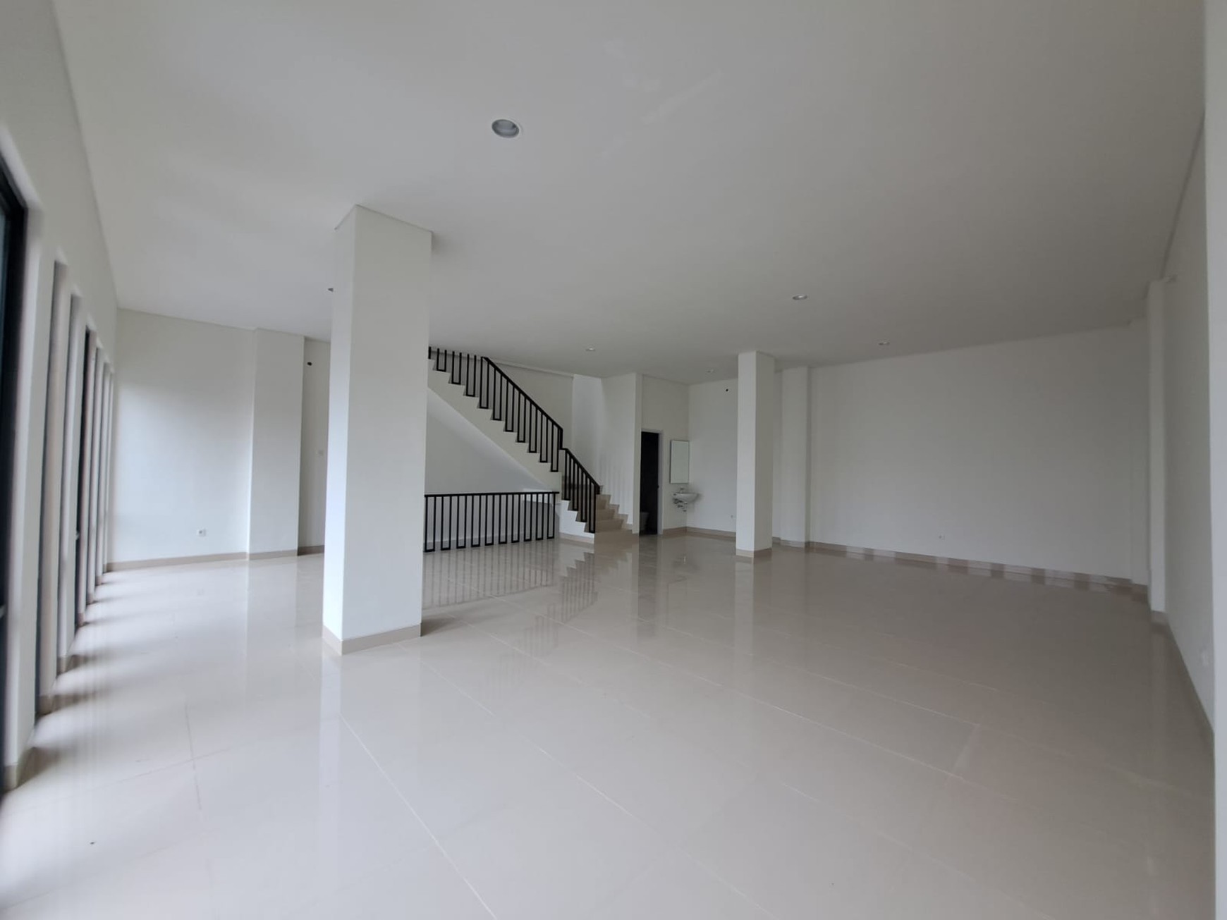 Ruko Gandeng 3 Lantai di The Loop BSD City