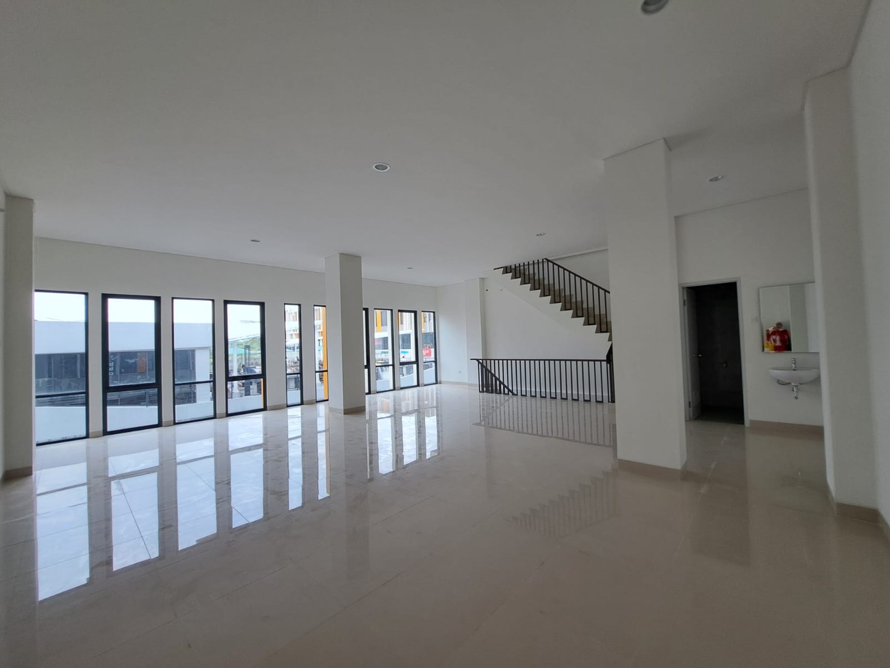 Ruko Gandeng 3 Lantai di The Loop BSD City