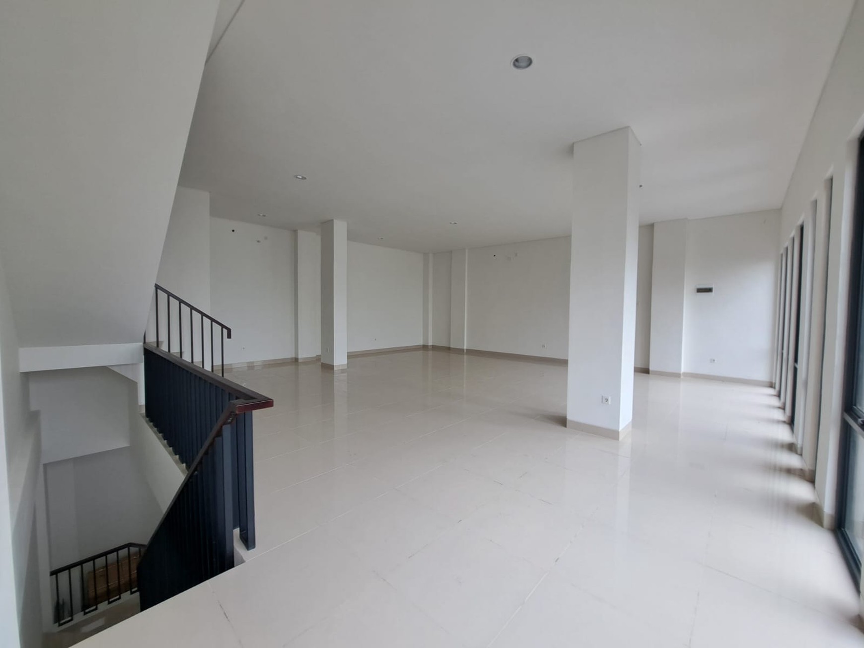 Ruko Gandeng 3 Lantai di The Loop BSD City