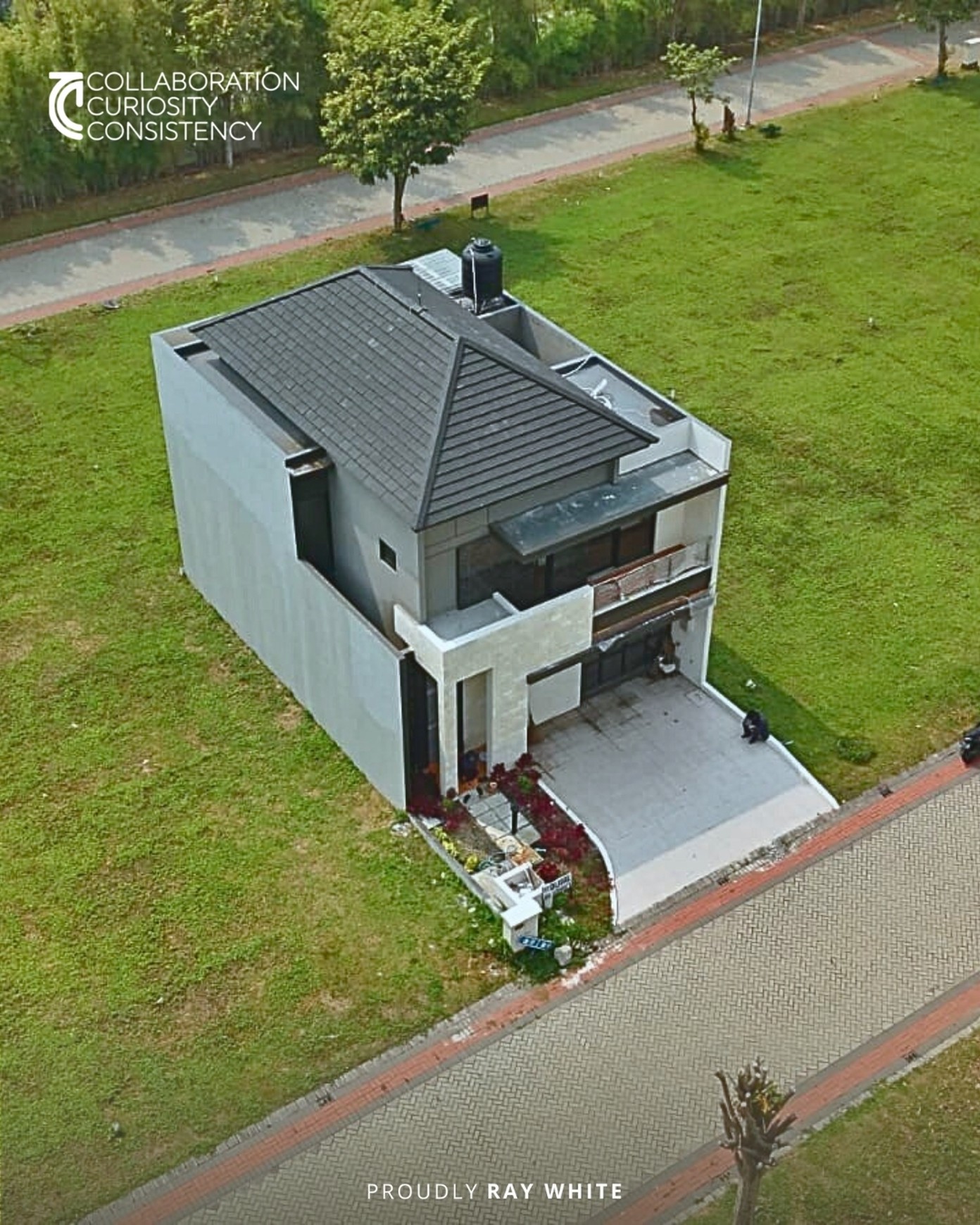 Jual Rumah 2 Lantai Rumah Baru, Mewah , Murah di Grand Pakuwon Cluster North Victoria  Surabaya Barat Dekat Dekat Stasiun dan Dekat Gerbang Tol Tandes