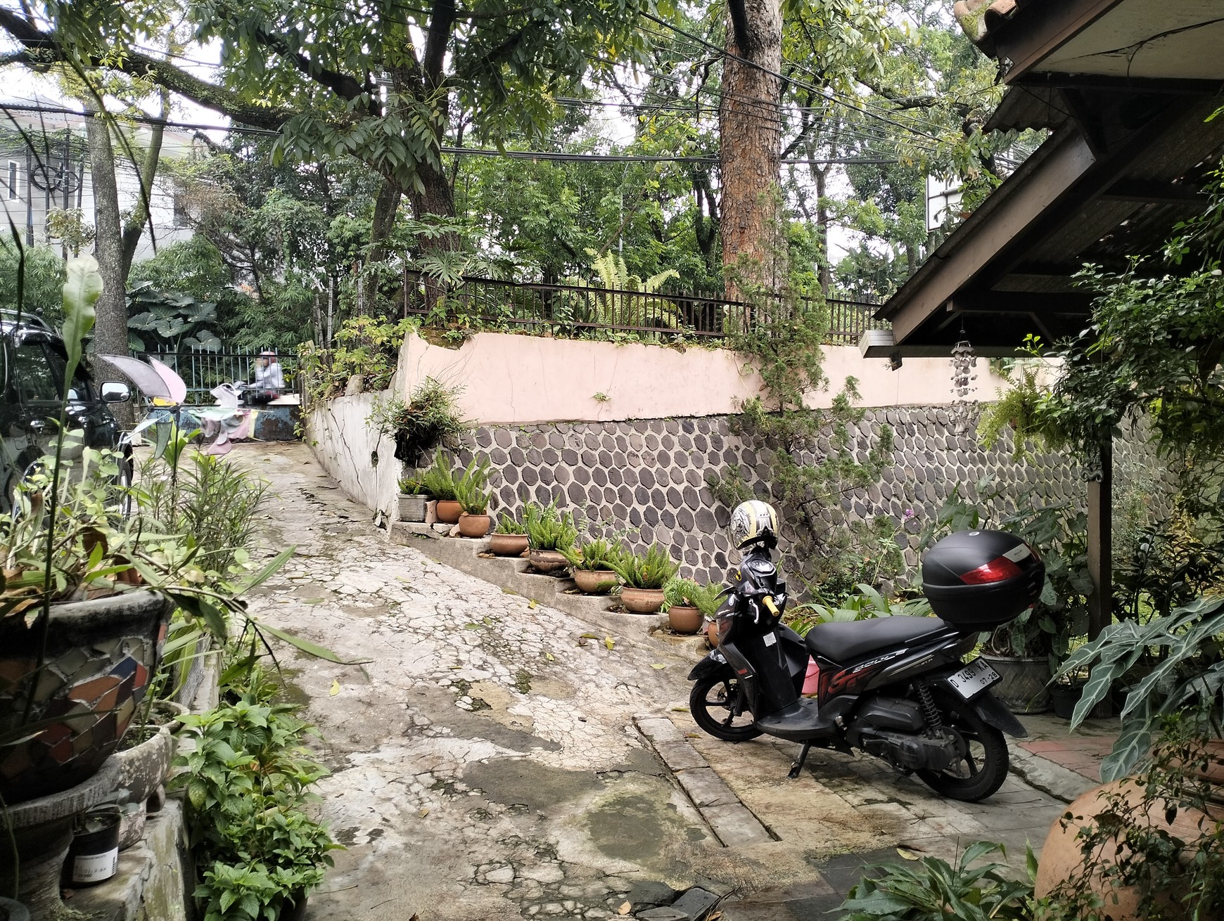 RUMAH KOST SETIABUDI MAINROAD COCOK USAHA, HOTEL, SHOWROOM, KANTOR, TOKO
