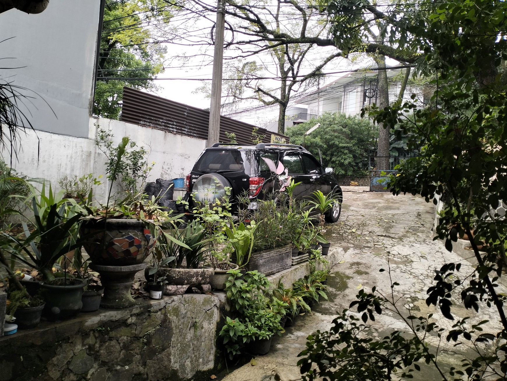 RUMAH KOST SETIABUDI MAINROAD COCOK USAHA, HOTEL, SHOWROOM, KANTOR, TOKO