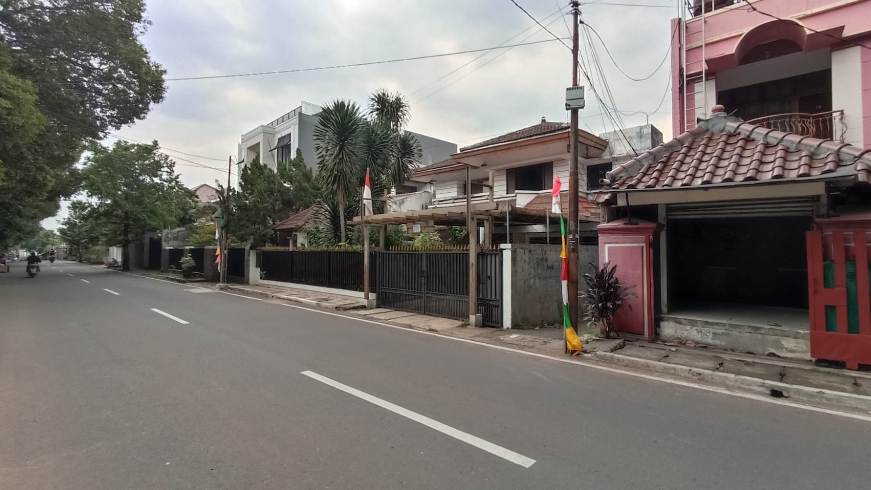 Disewakan Kios Strategis Luas 12m Dimensi 3x4 m di Pengadegan Selatan Raya, Jakarta Selatan