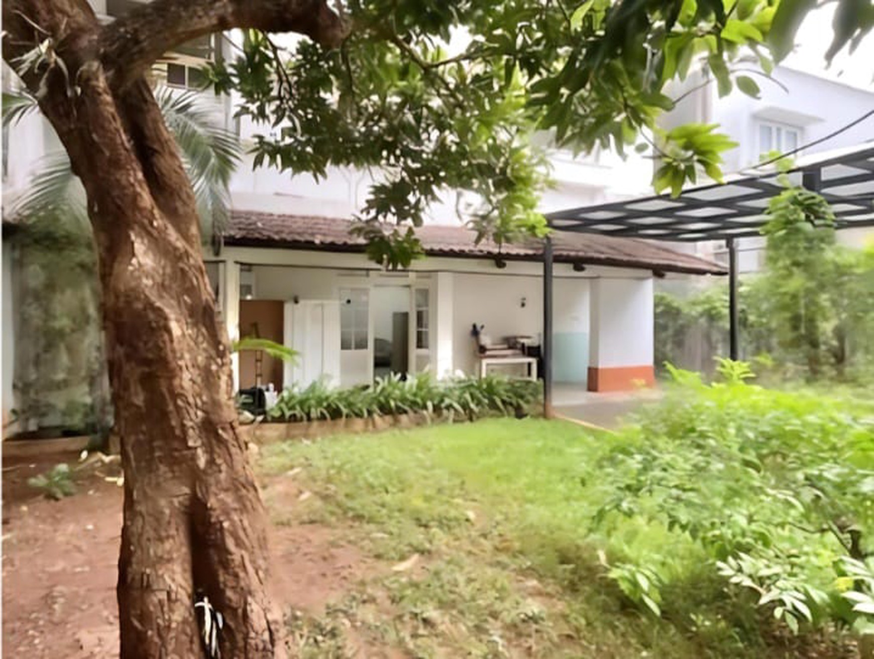Dijual Rumah Strategis Di Kebayoran Baru Dekat SCBD Lingkungan Elit, Nyaman Untuk Hunian Dan Bebas Banjir.