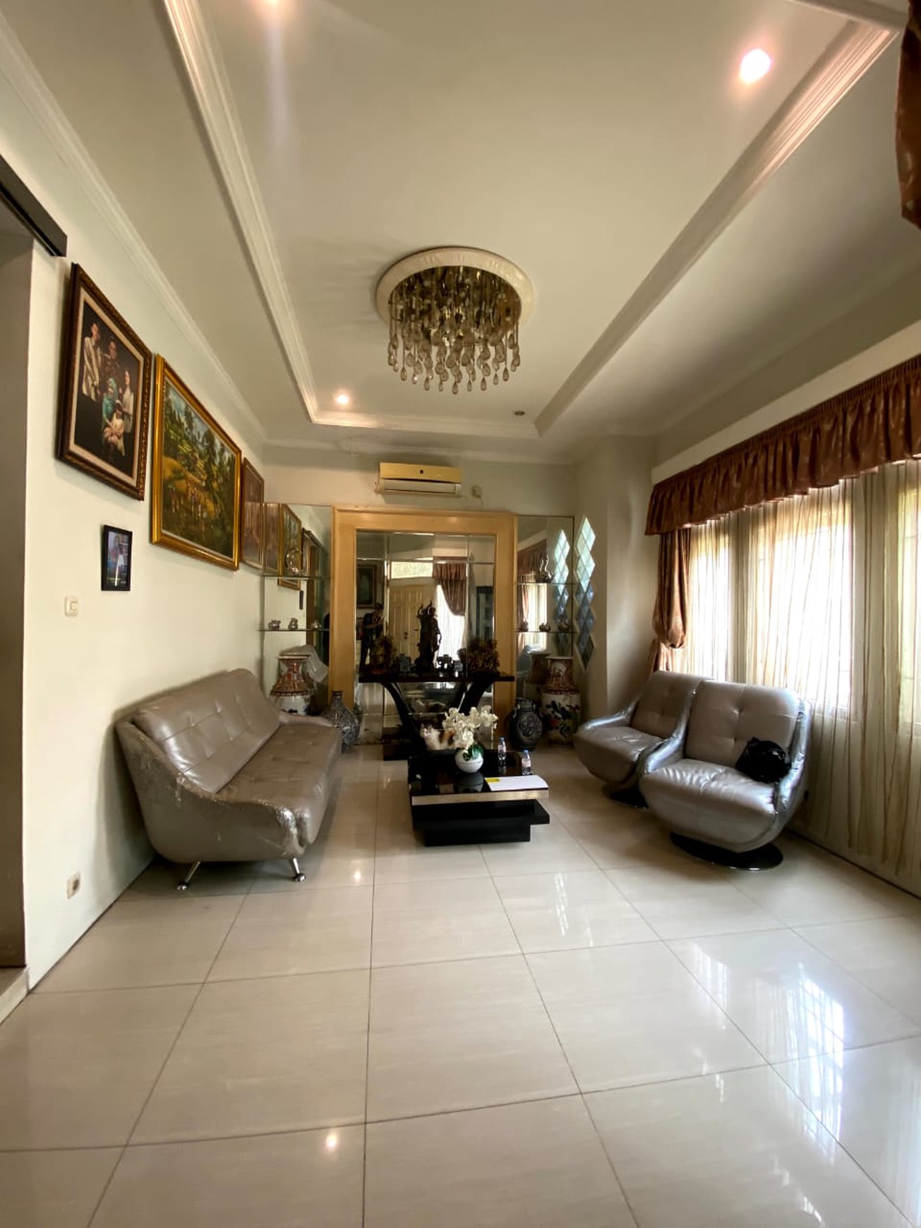 Dijual Rumah Mewah Siap Huni di Kawasan Premium Bintaro, Tangerang Selatan