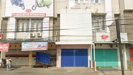 Ruko 3 lantai di jalan gajah mada