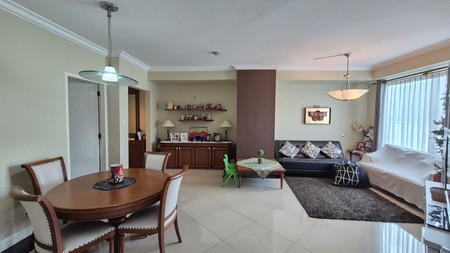Disewakan Apartemen Batavia 3 BR lokasi strategis, furnished dan terawat di Bendungan Hilir jakarta pusat