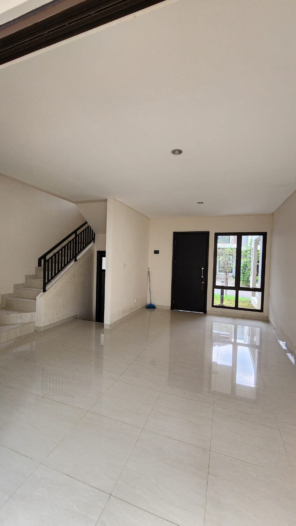 Turun  Harga Rumah 2 lantai di dalam cluster Podomoro Golf View Residence