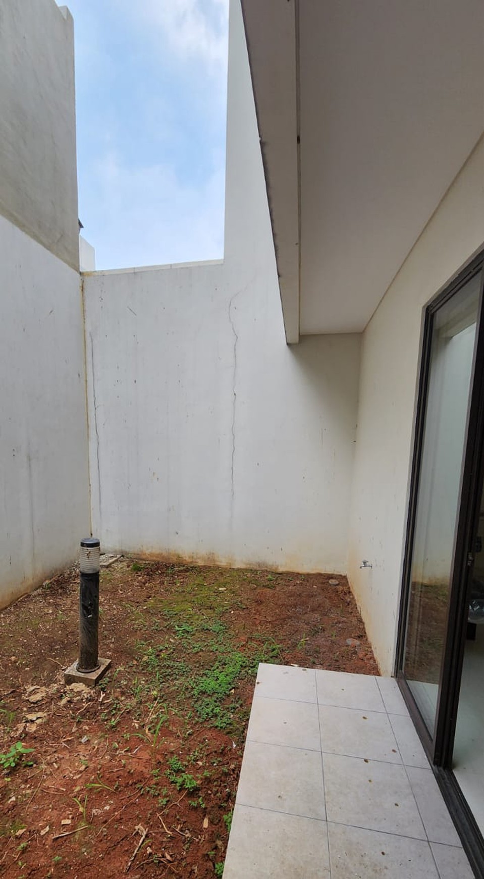 Turun  Harga Rumah 2 lantai di dalam cluster Podomoro Golf View Residence