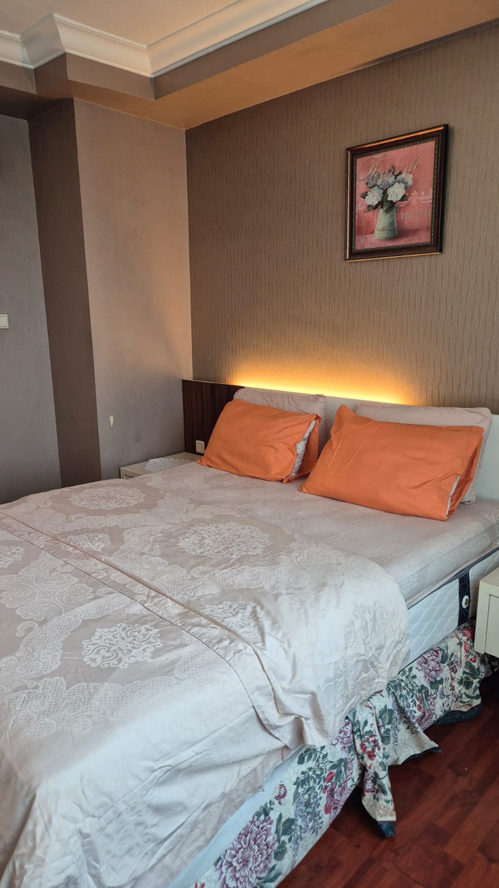 Disewakan GOOD DEAL Apartemen Batavia 1BR lokasi strategis , furnished terawat di Bendungan Hilir jakarta pusat