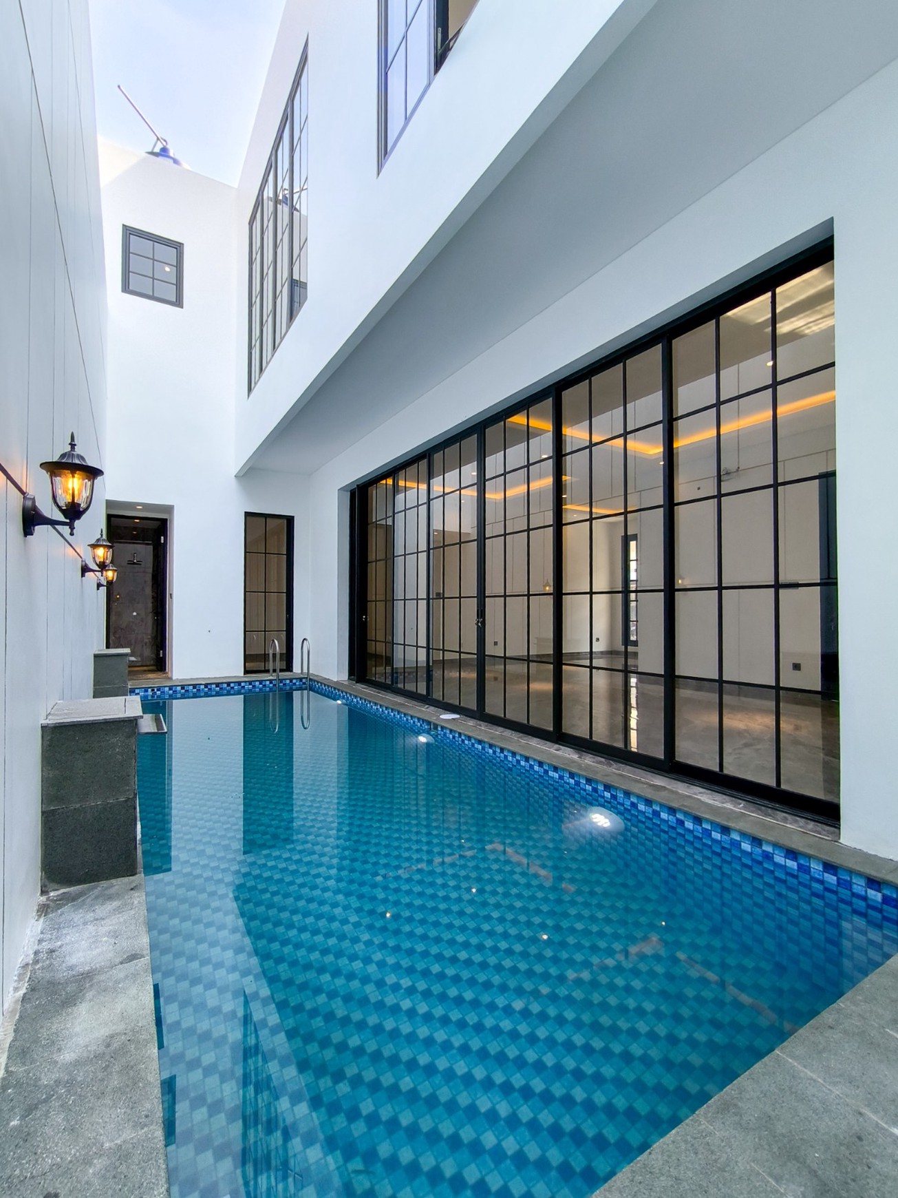 Rumah Baru,dalam cluster di Bintaro Jaya 9