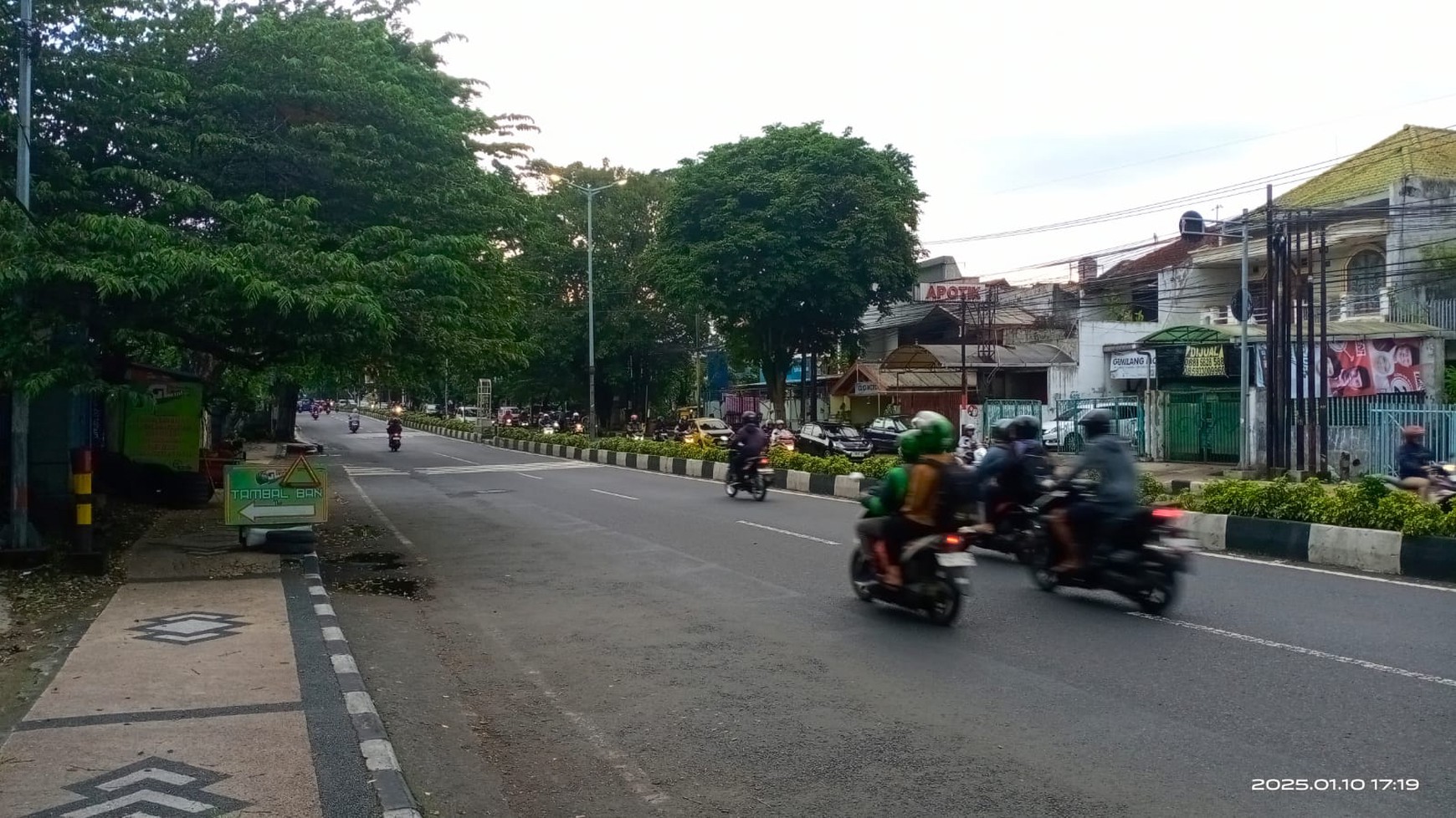 DIJUAL RUMAH KOMERSIAL DI LOKASI SANGAT STRATEGIS JALAN PROVINSI AHMAD YANI - MALANG