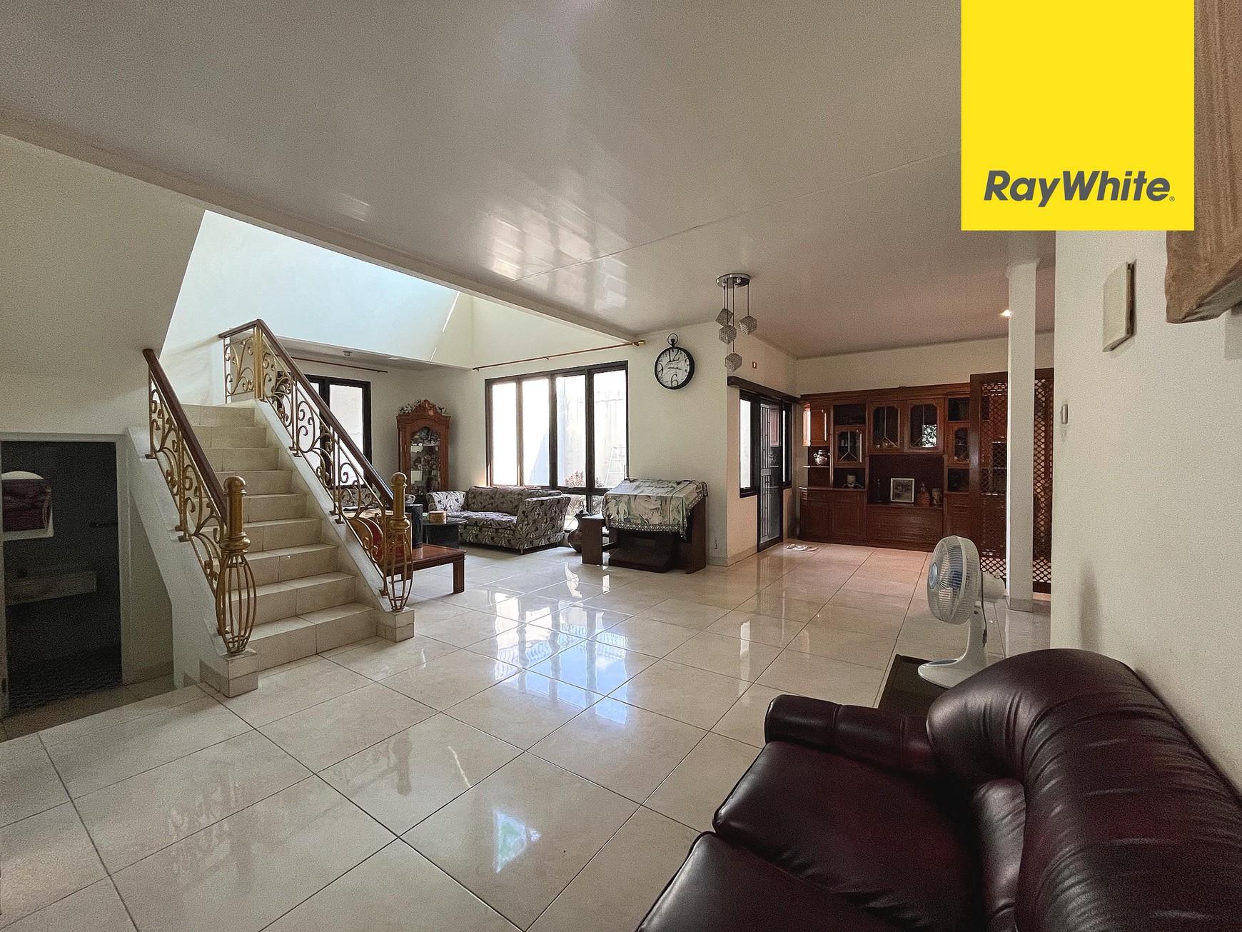 Rumah Kuldesak di Kota Wisata, Cibubur