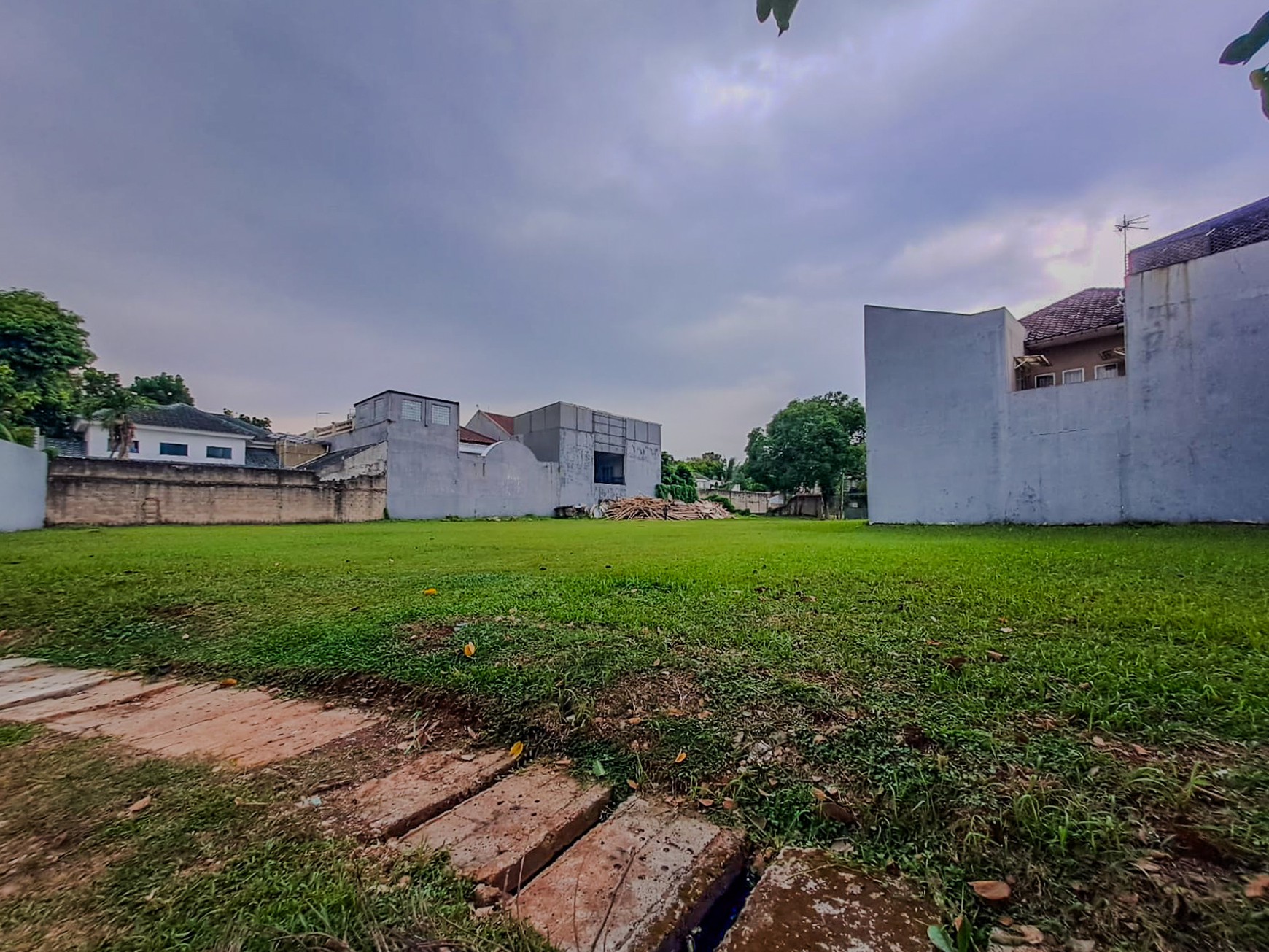 Tanah Luas Cluster Nyaman di BSD City