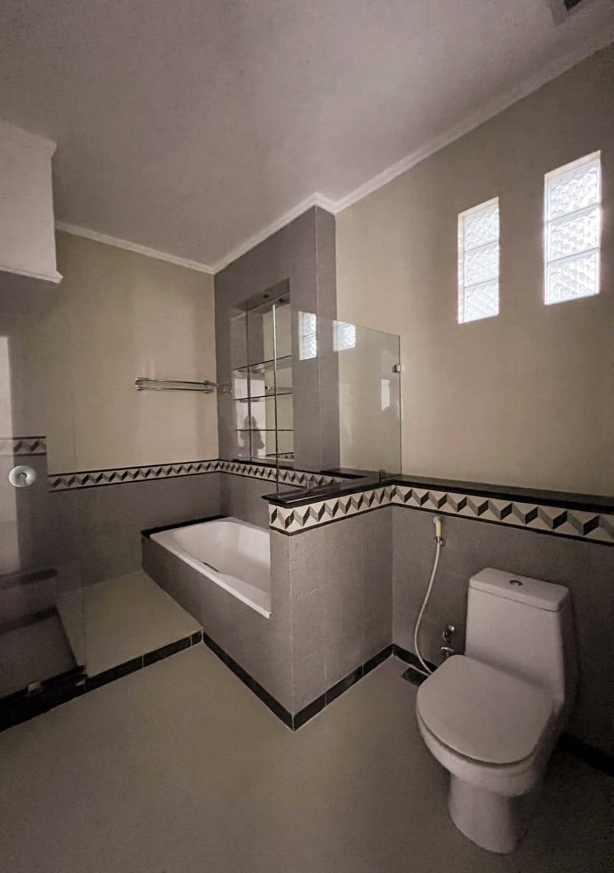 Rumah pool,power room di Bintaro Jaya 8