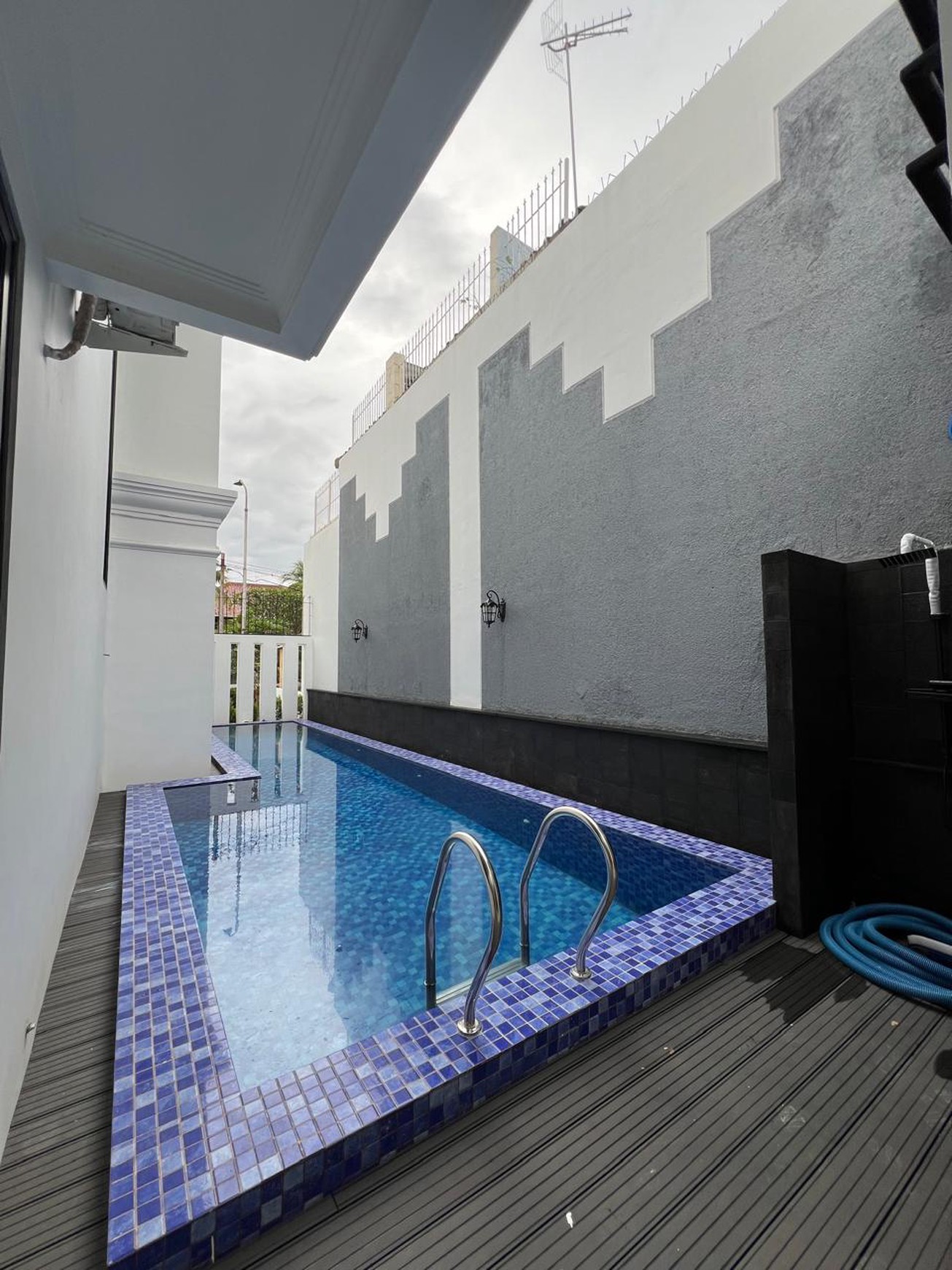 Rumah pool,power room di Bintaro Jaya 8