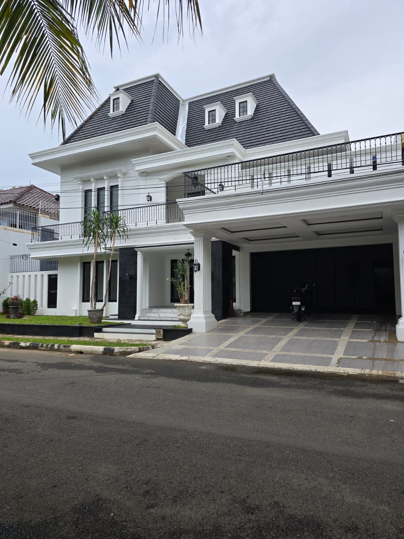 Rumah pool,power room di Bintaro Jaya 8