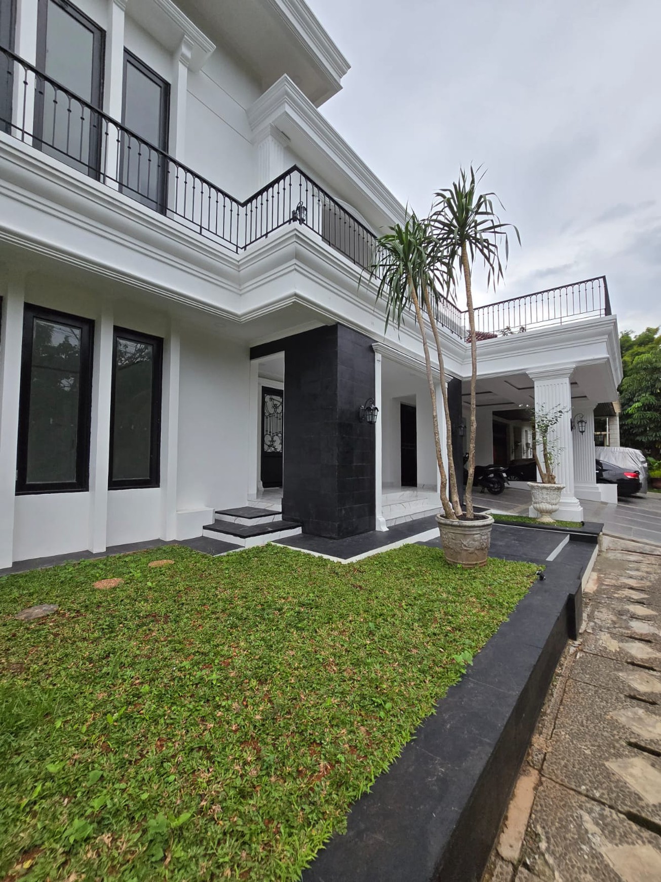 Rumah pool,power room di Bintaro Jaya 8