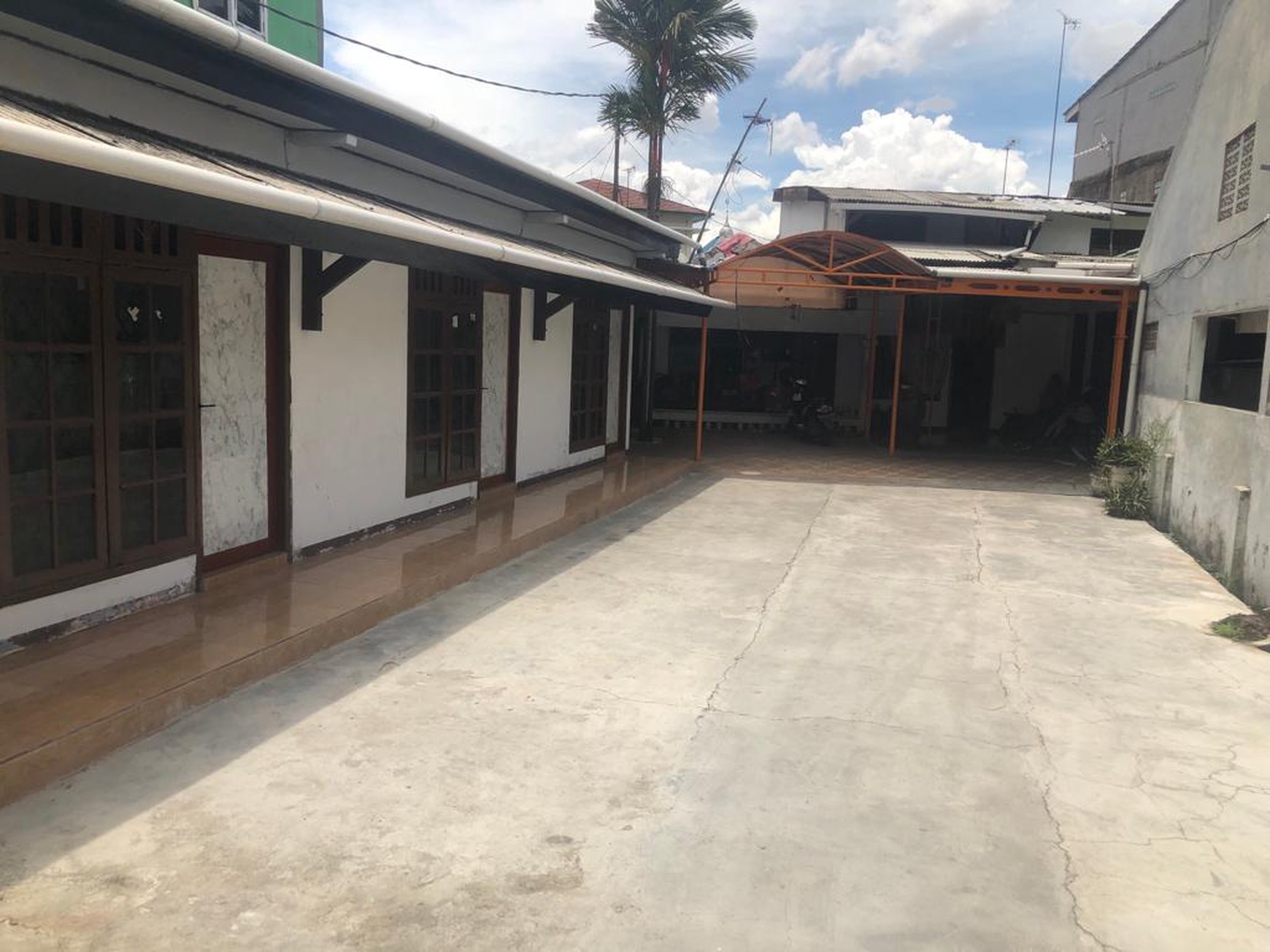 Rumah Jl Puskesmas, Kelapa Gading