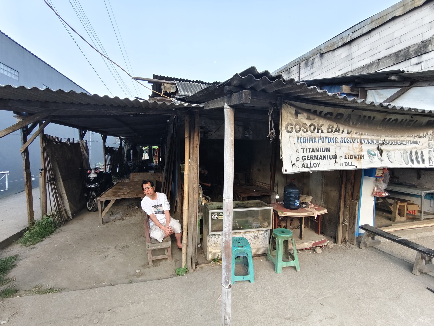 Kavling Hoek pinggir Jalan Raya di Tambun