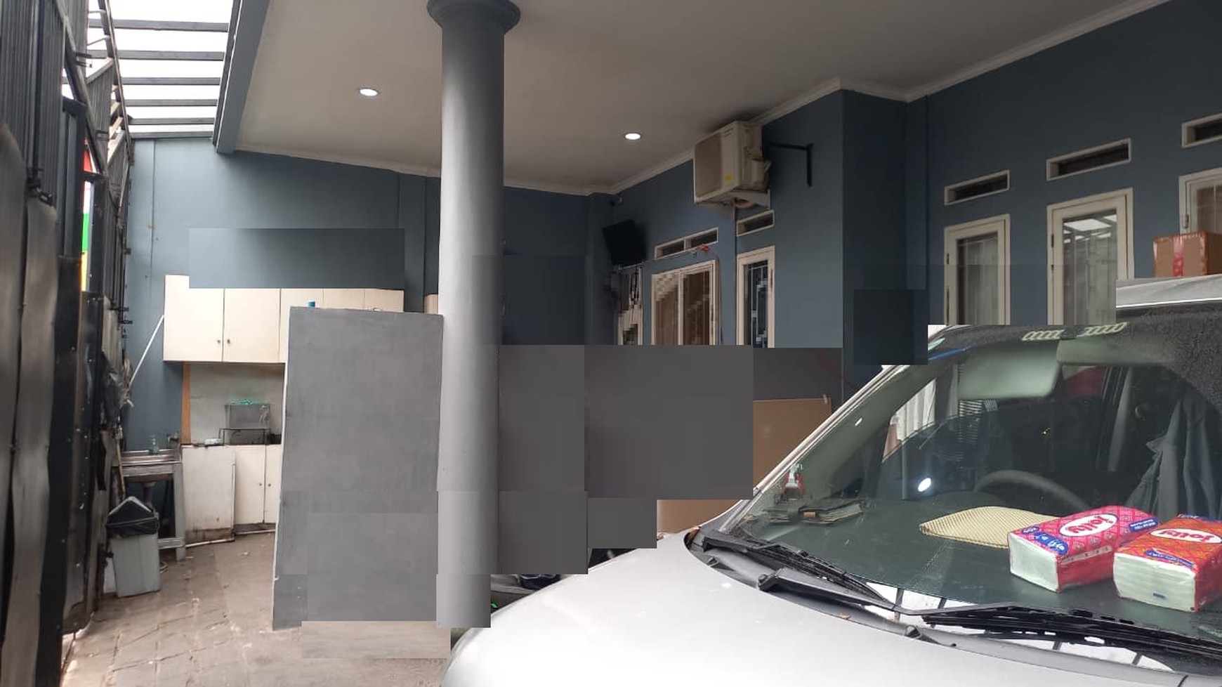 Rumah dekat sektor 2 Bintaro dan st kereta Pd Ranji, untuk kost kostan cocok.