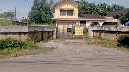  Rumah Lama dengan Tanah Luas Cocok untuk Investasi atau Cluster di Duren Sawit Jakarta timur