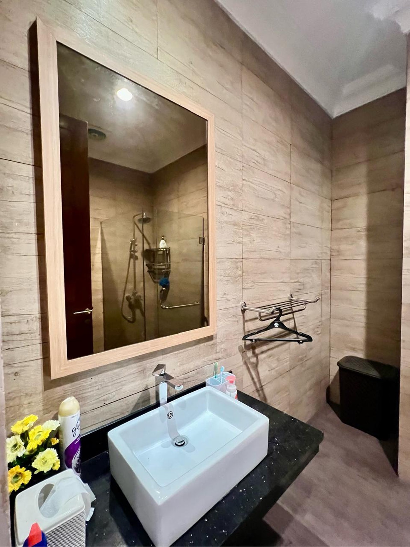 Rumah Halaman luas,bagus di Bintaro Jaya 5