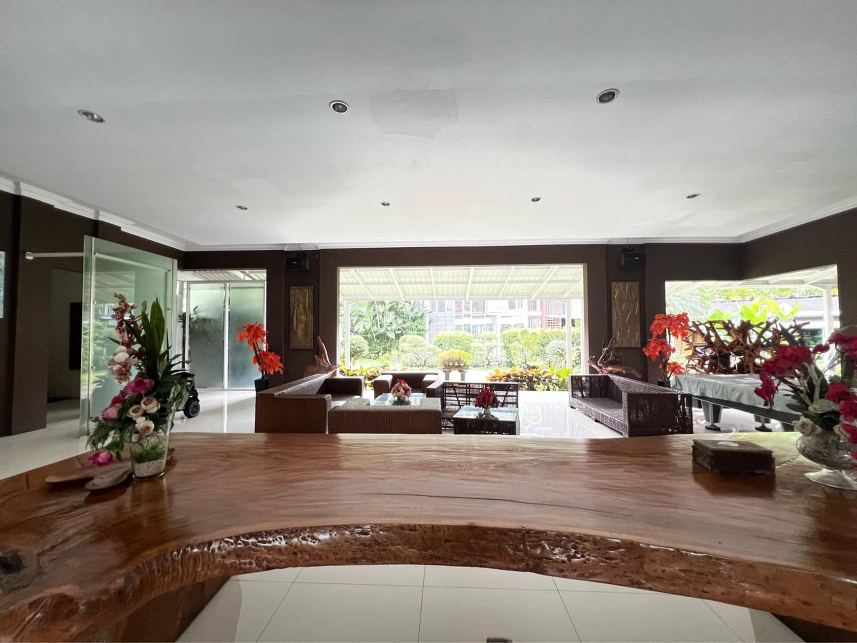 Rumah Halaman luas,bagus di Bintaro Jaya 5