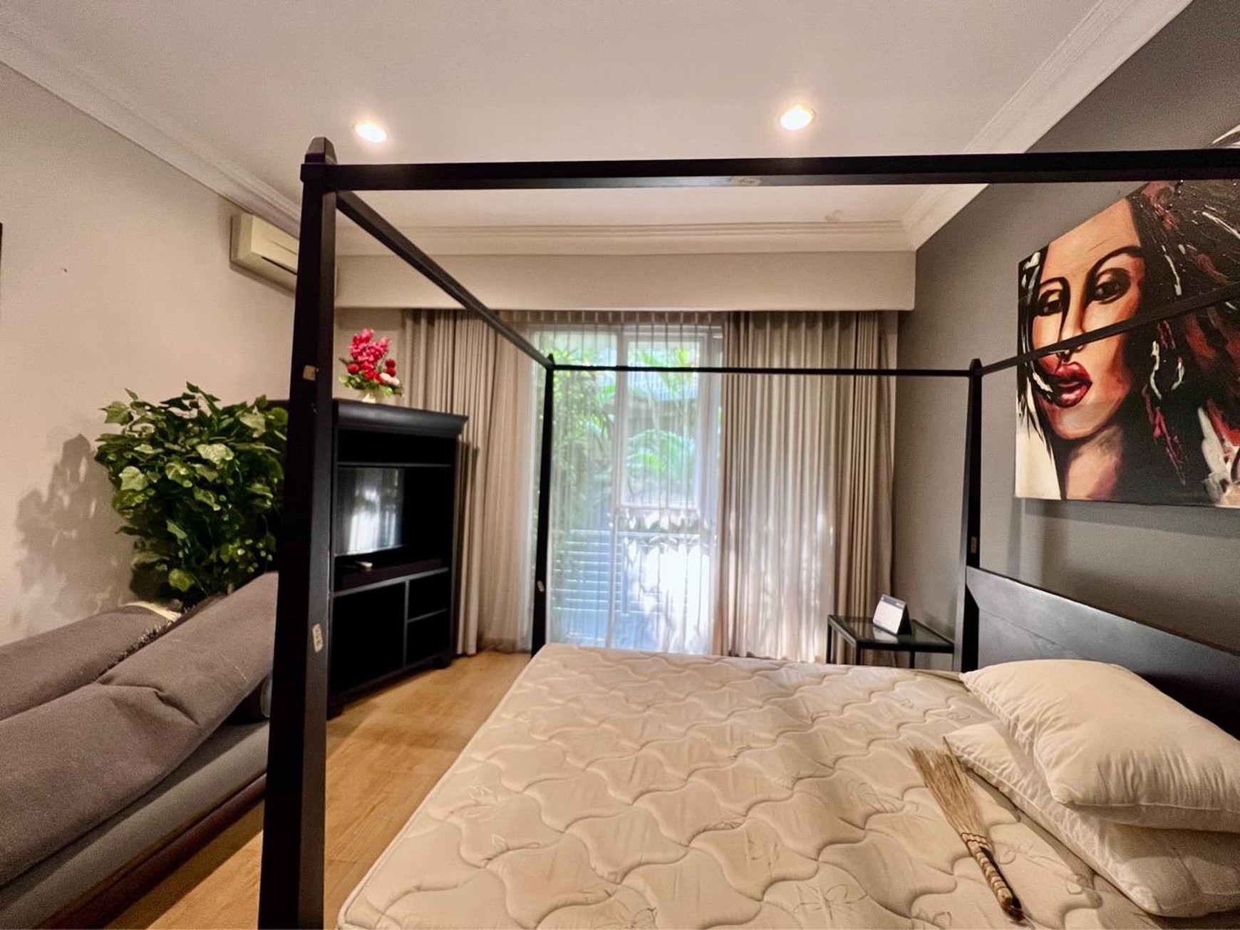 Rumah Halaman luas,bagus di Bintaro Jaya 5