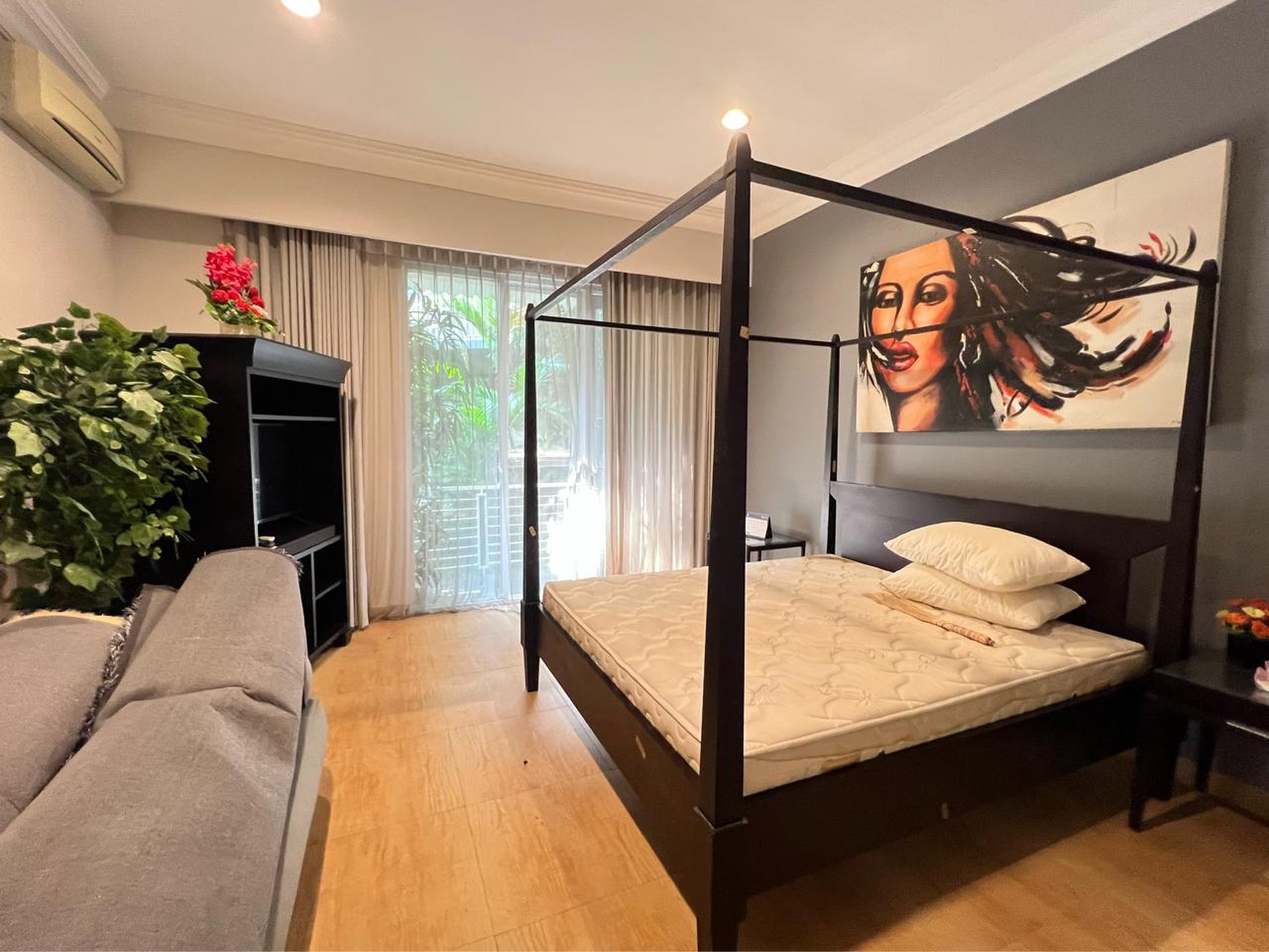 Rumah Halaman luas,bagus di Bintaro Jaya 5