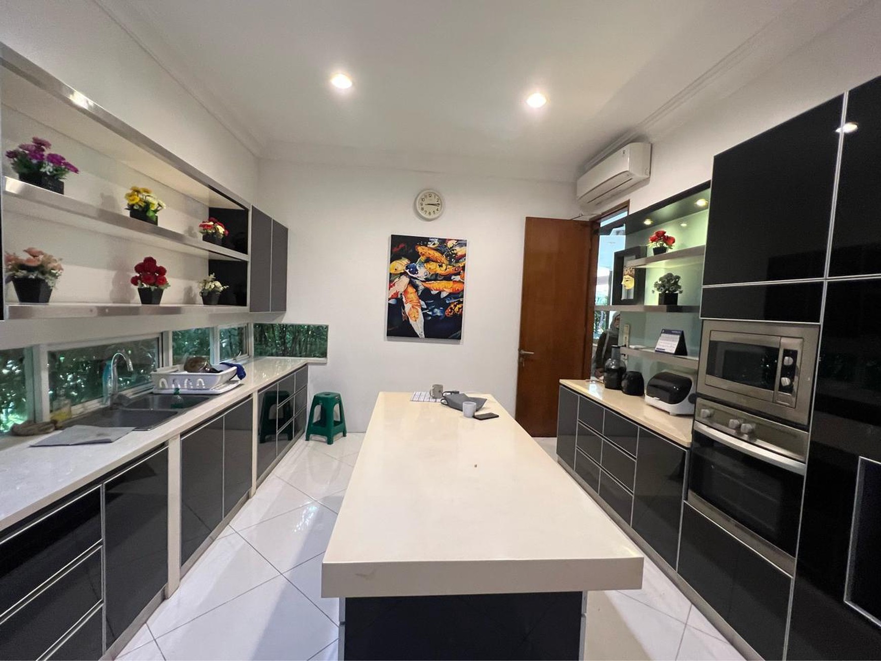 Rumah Halaman luas,bagus di Bintaro Jaya 5