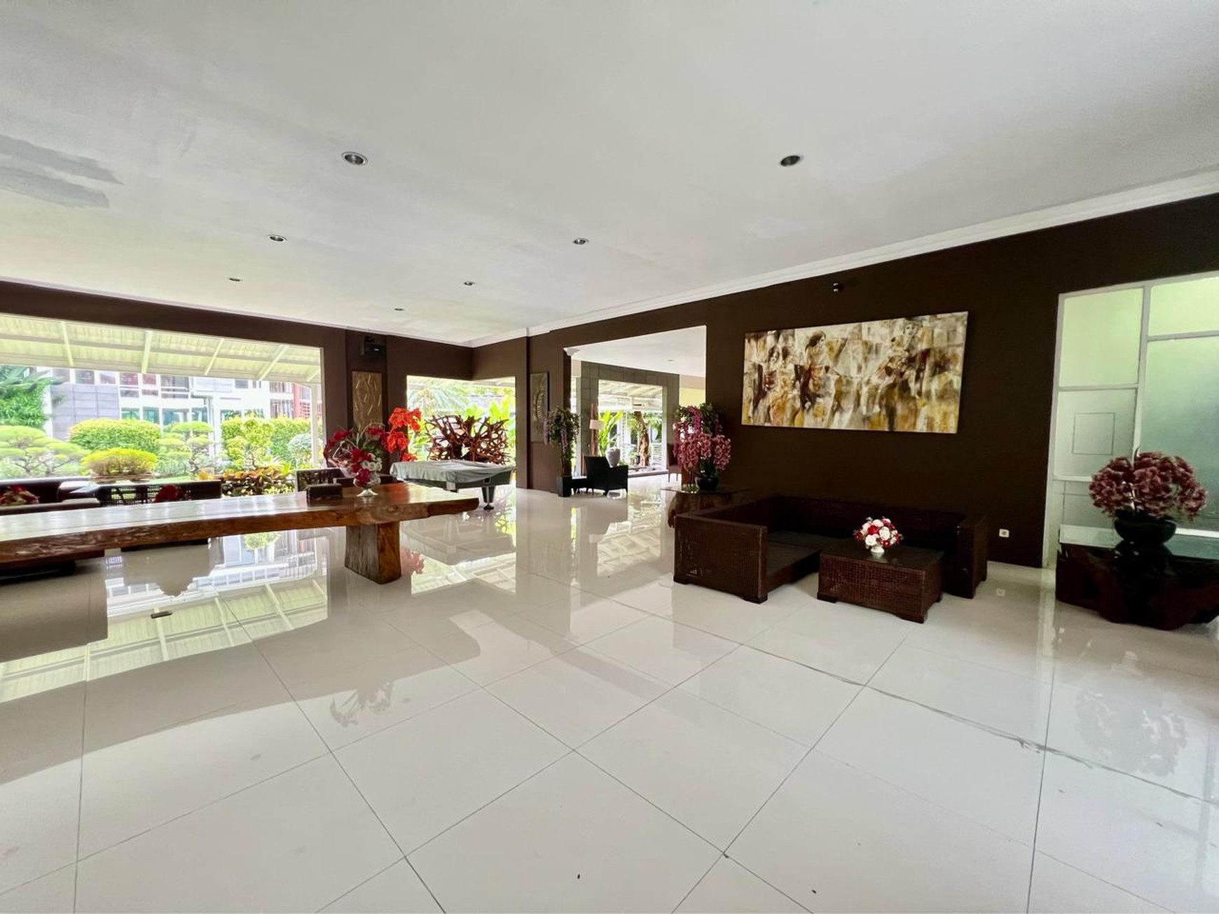 Rumah Halaman luas,bagus di Bintaro Jaya 5