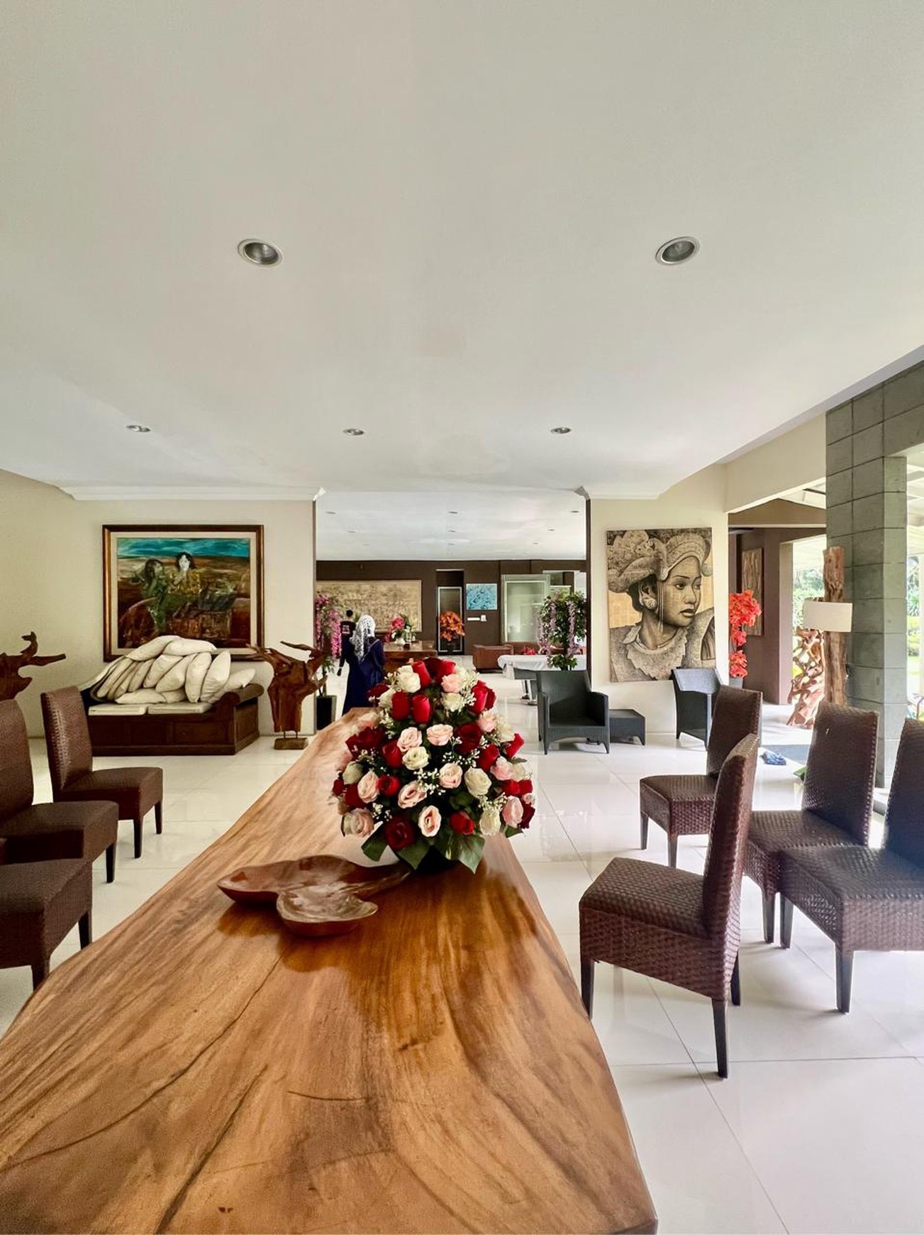 Rumah Halaman luas,bagus di Bintaro Jaya 5