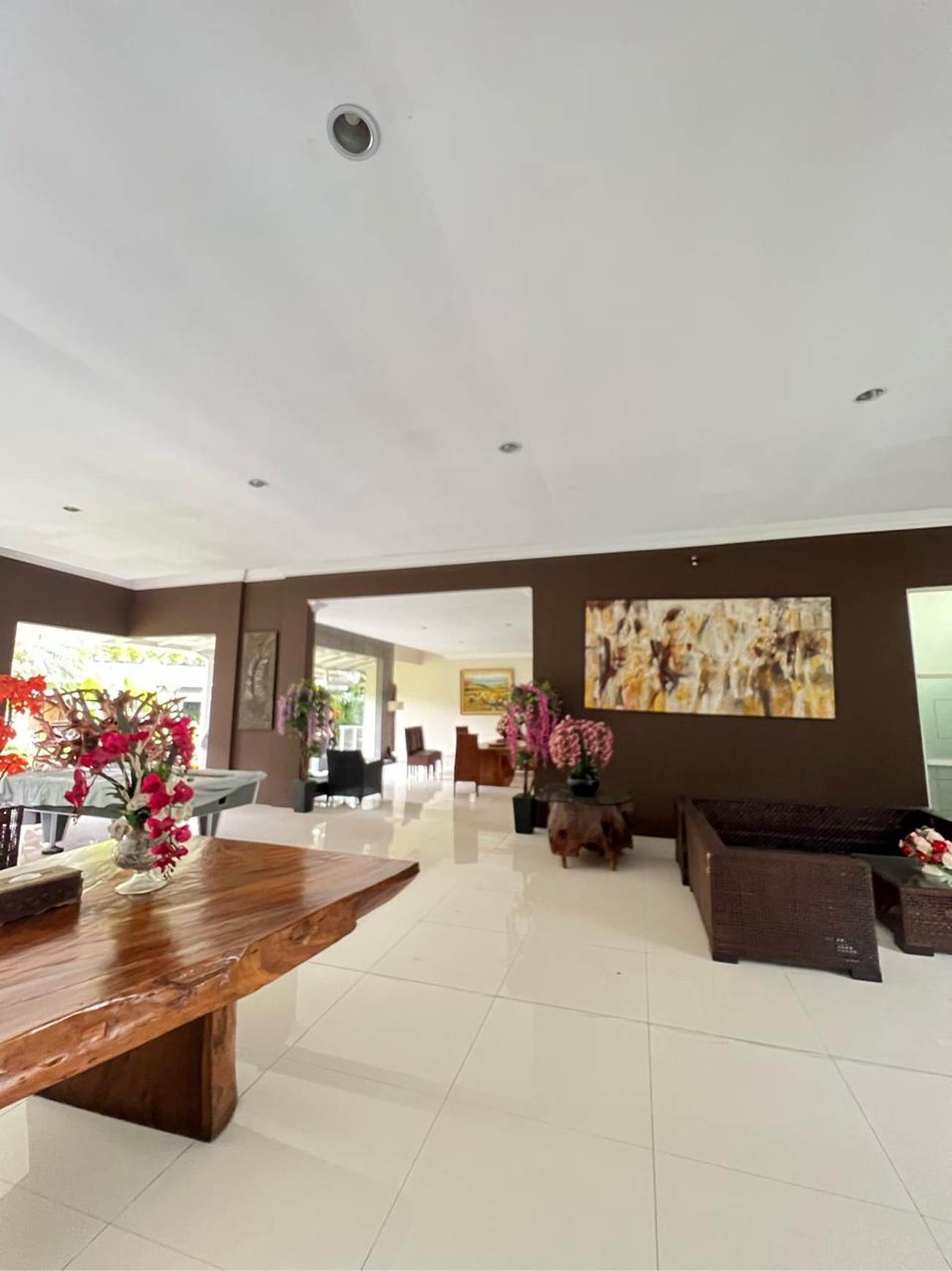 Rumah Halaman luas,bagus di Bintaro Jaya 5