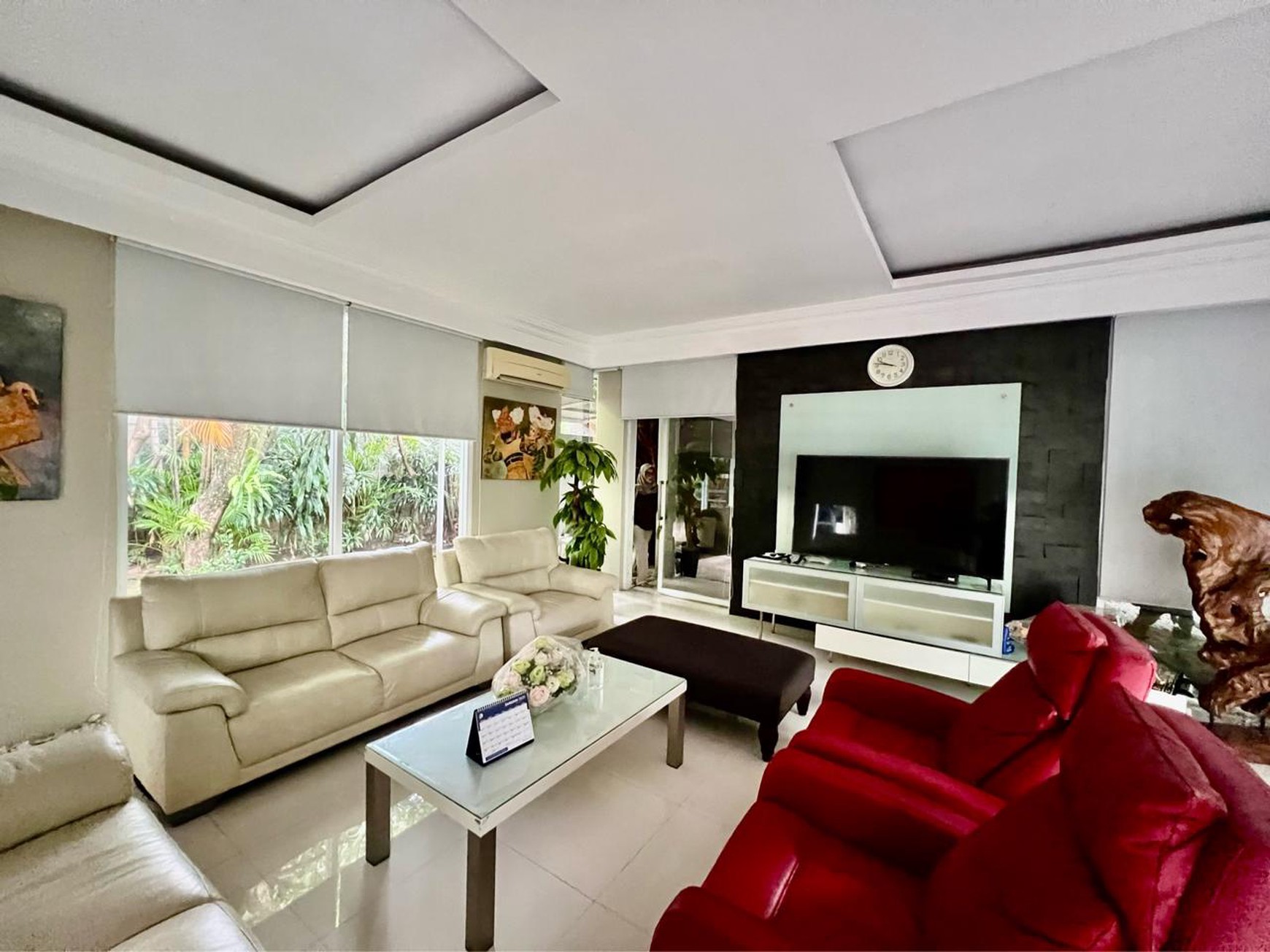 Rumah Halaman luas,bagus di Bintaro Jaya 5