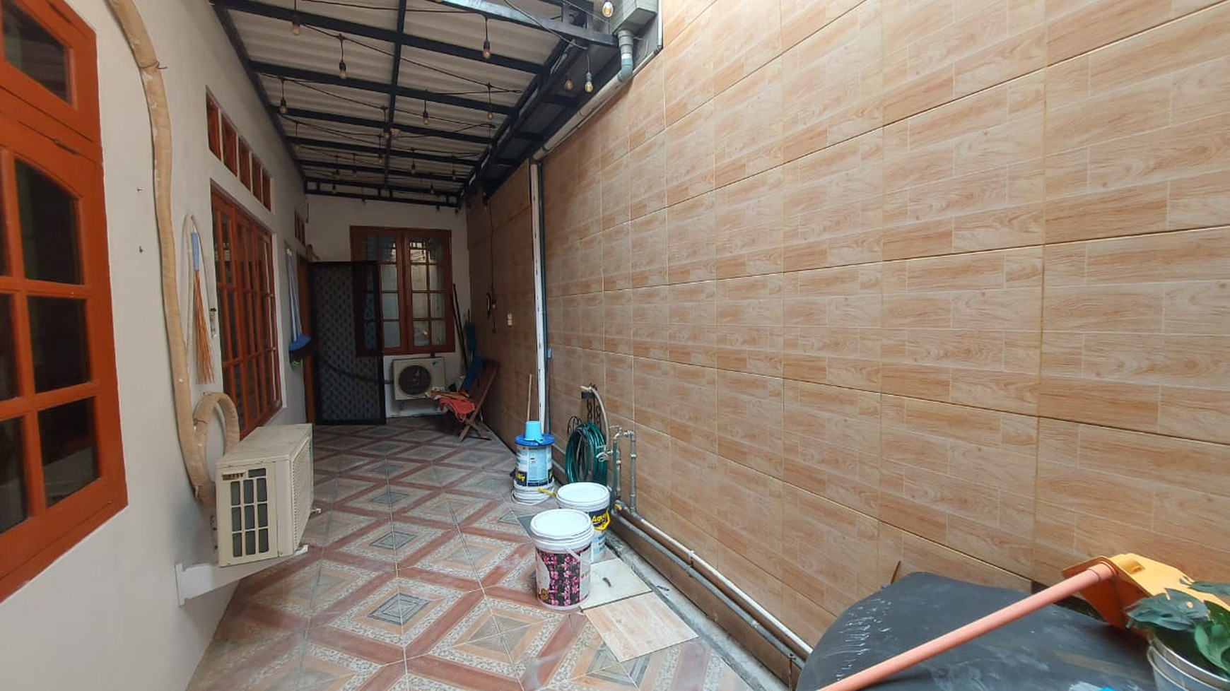 Rumah Daerah Tebet Akses 1 mobil