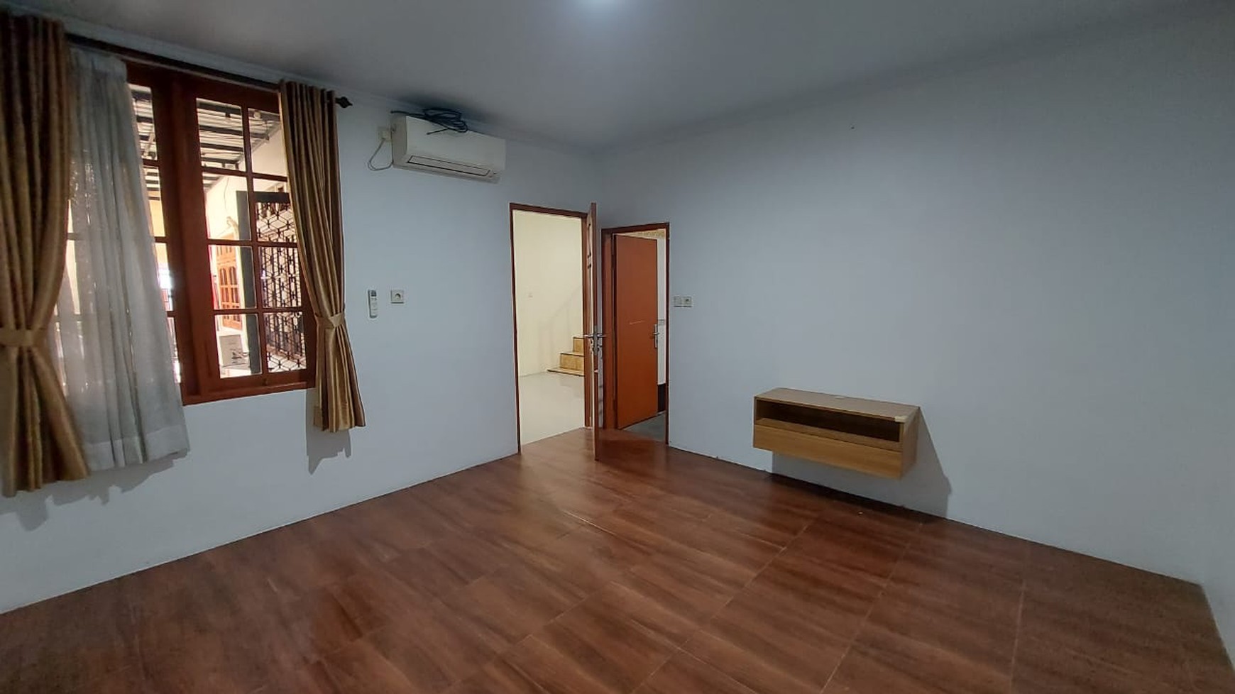 Rumah Daerah Tebet Akses 1 mobil