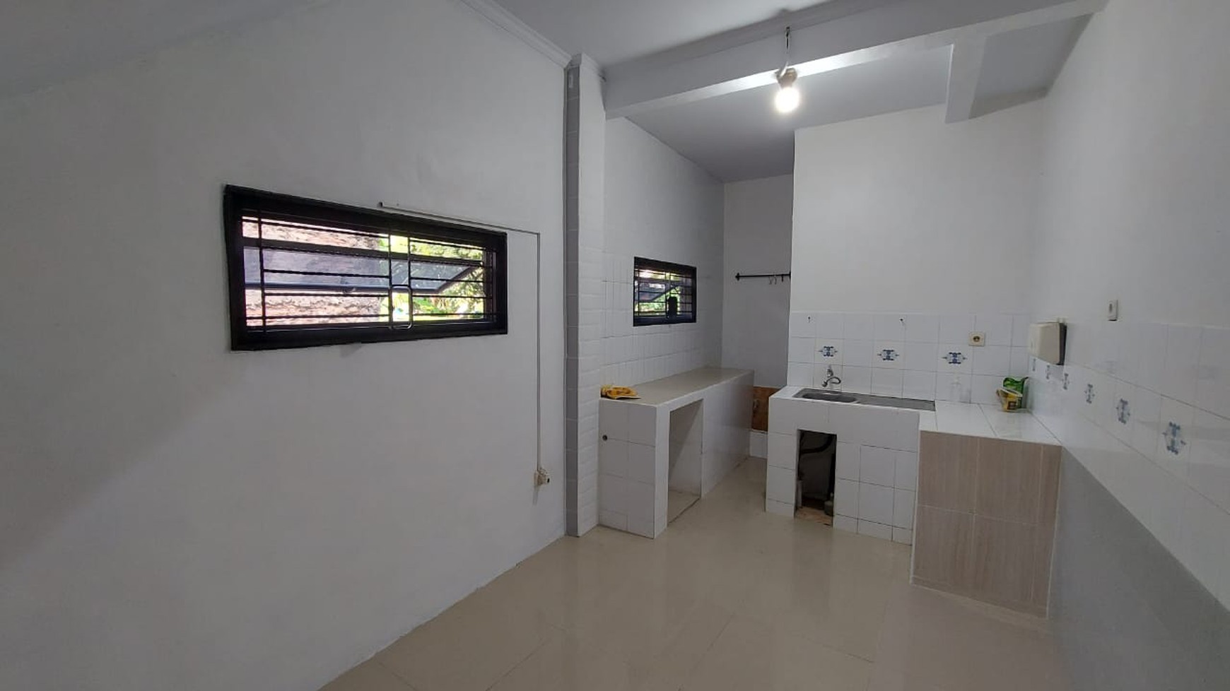 Rumah Daerah Tebet Akses 1 mobil