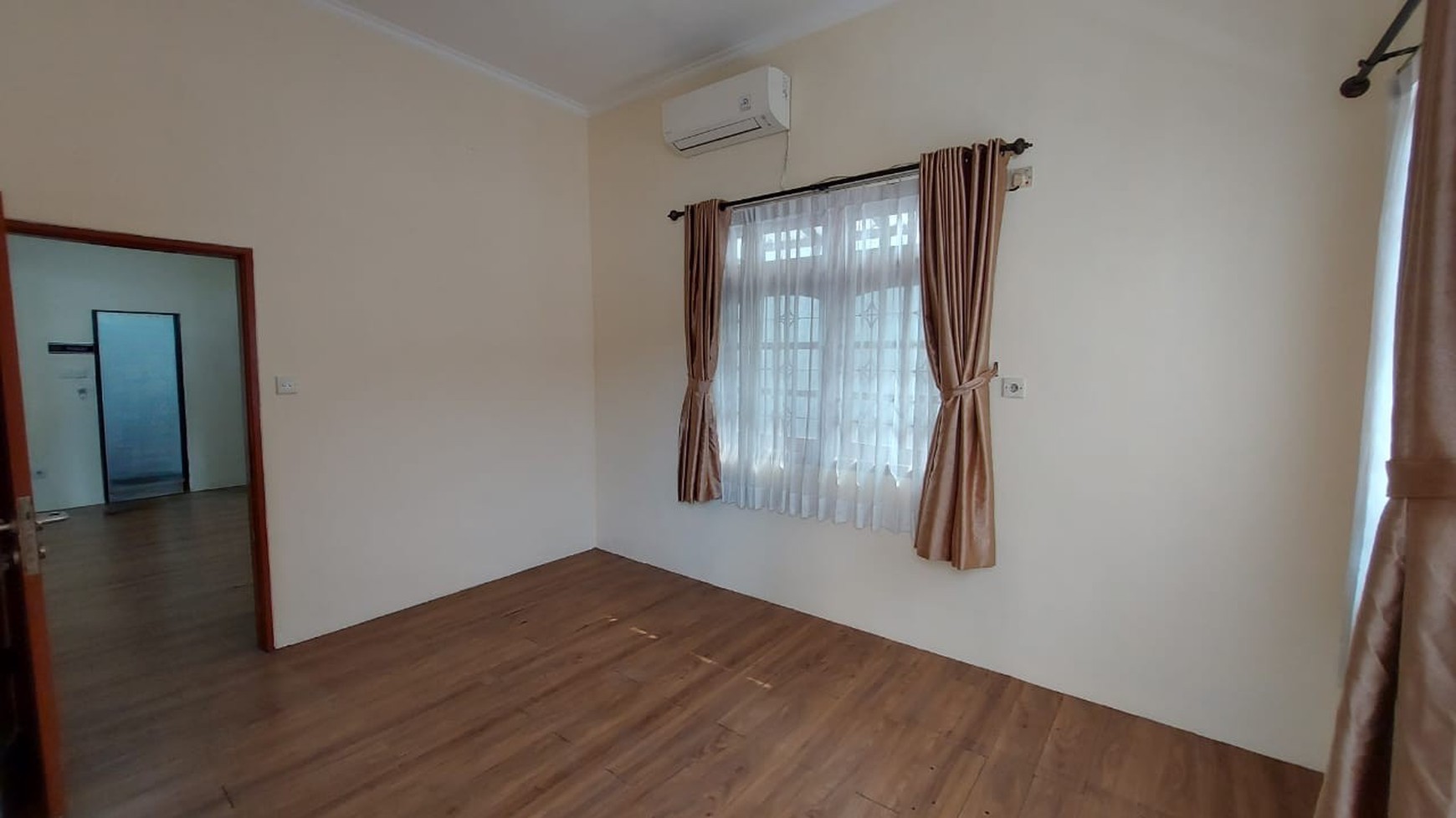 Rumah Daerah Tebet Akses 1 mobil