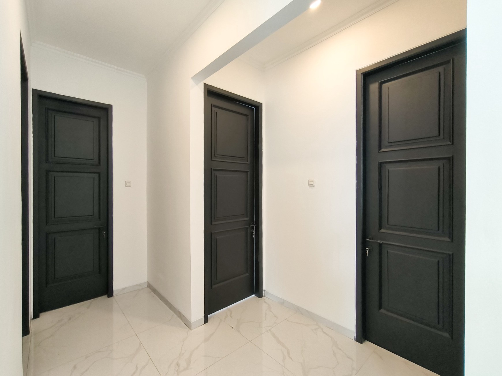 Rumah Bagus Brand New Di Kasuari Bintaro Jaya Sektor 9.