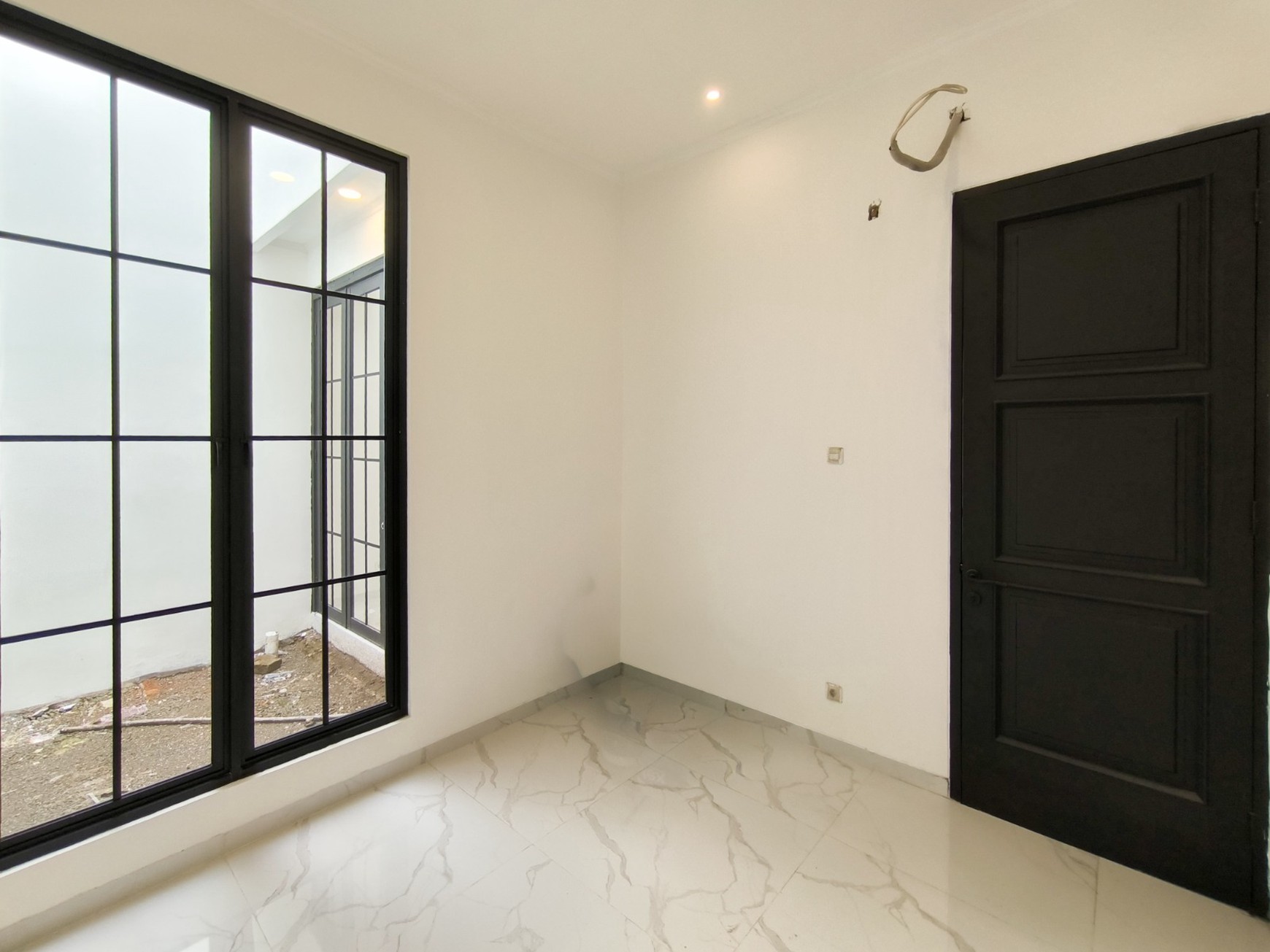 Rumah Bagus Brand New Di Kasuari Bintaro Jaya Sektor 9.