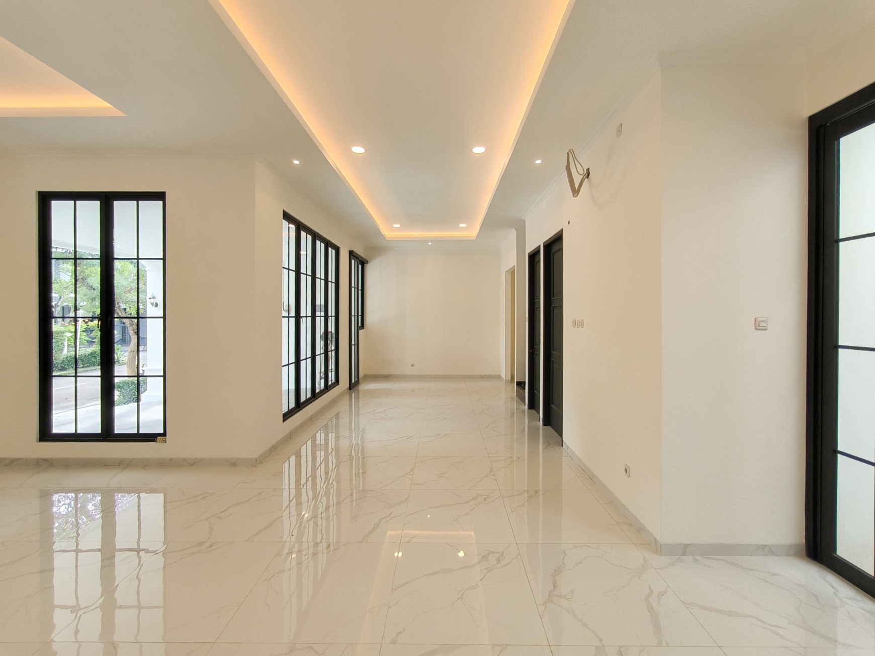 Rumah Bagus Brand New Di Kasuari Bintaro Jaya Sektor 9.