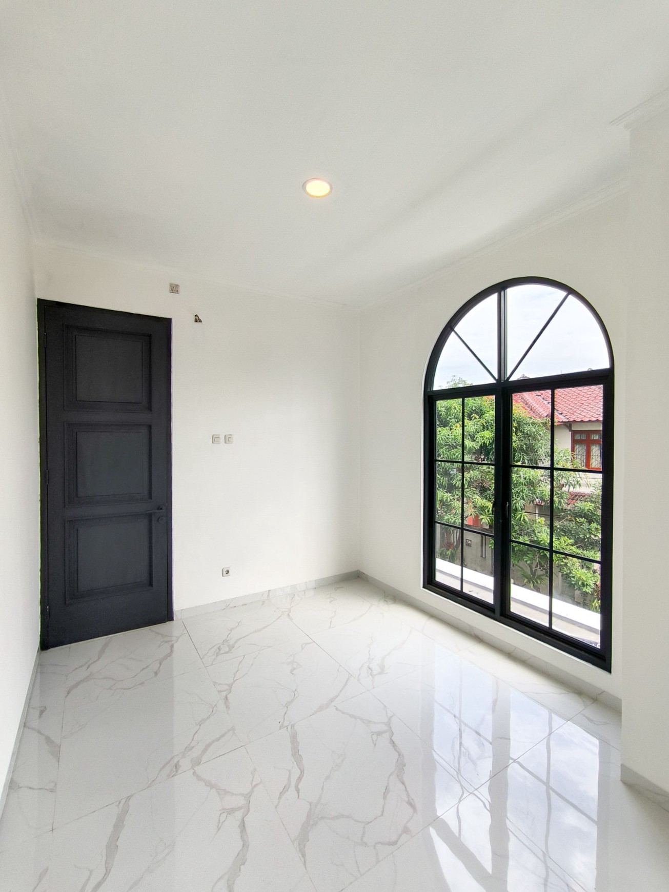 Rumah Bagus Brand New Di Kasuari Bintaro Jaya Sektor 9.
