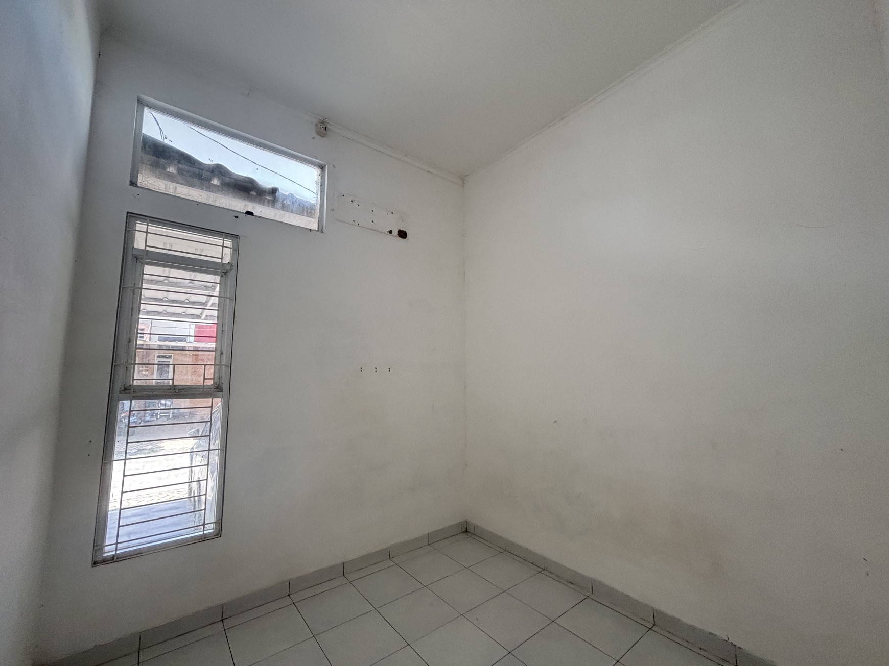 Rumah Satu Lantai di Poennix Kompleks Asabri Jatisari Bekasi 