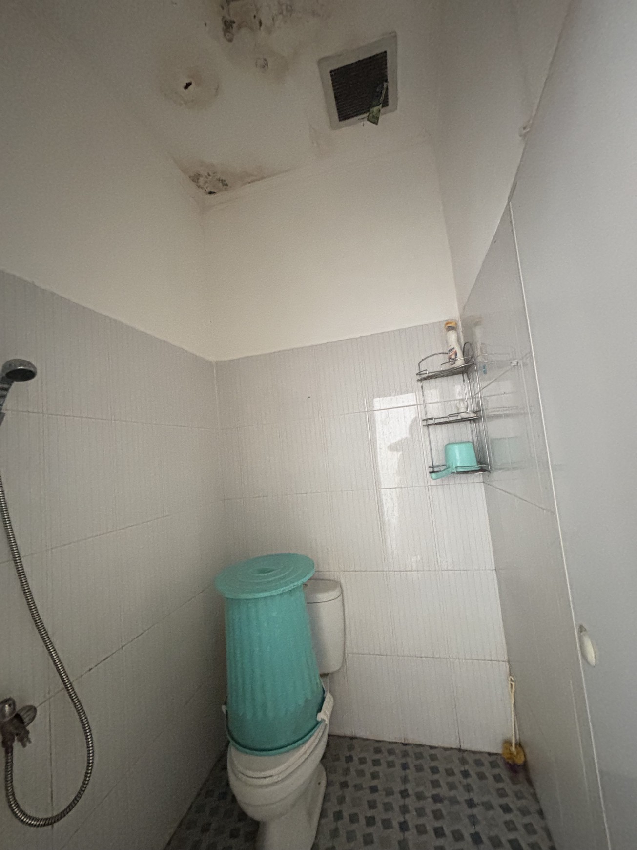 Rumah Satu Lantai di Poennix Kompleks Asabri Jatisari Bekasi 