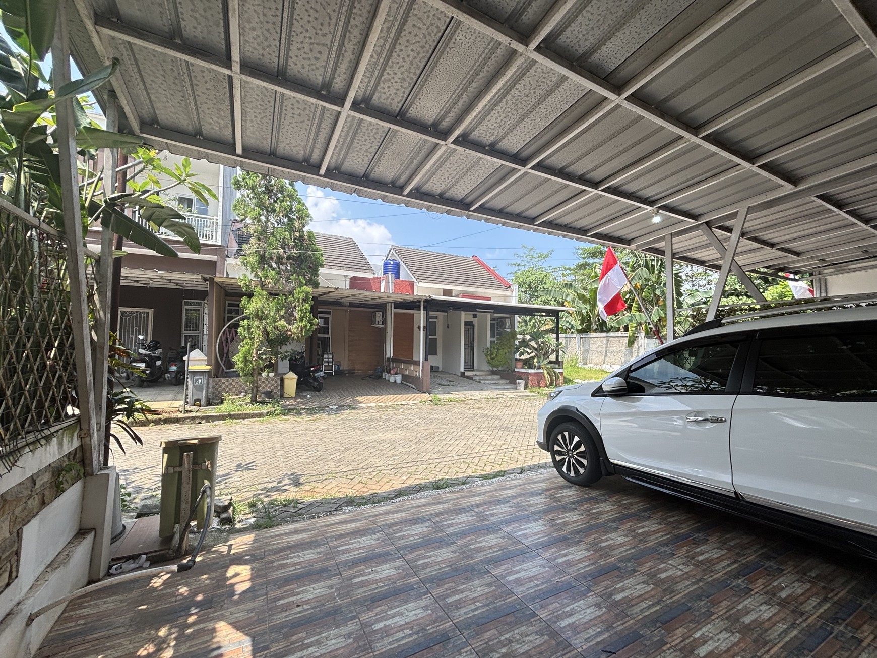 Rumah Satu Lantai di Poennix Kompleks Asabri Jatisari Bekasi 