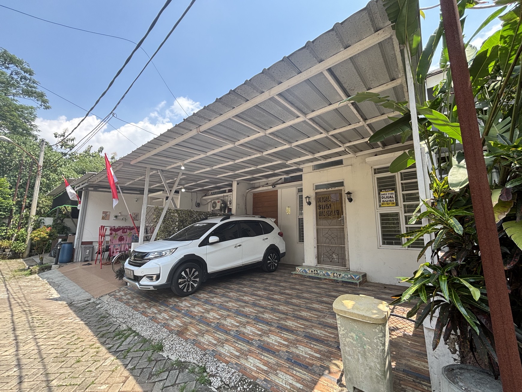 Rumah Satu Lantai di Poennix Kompleks Asabri Jatisari Bekasi 