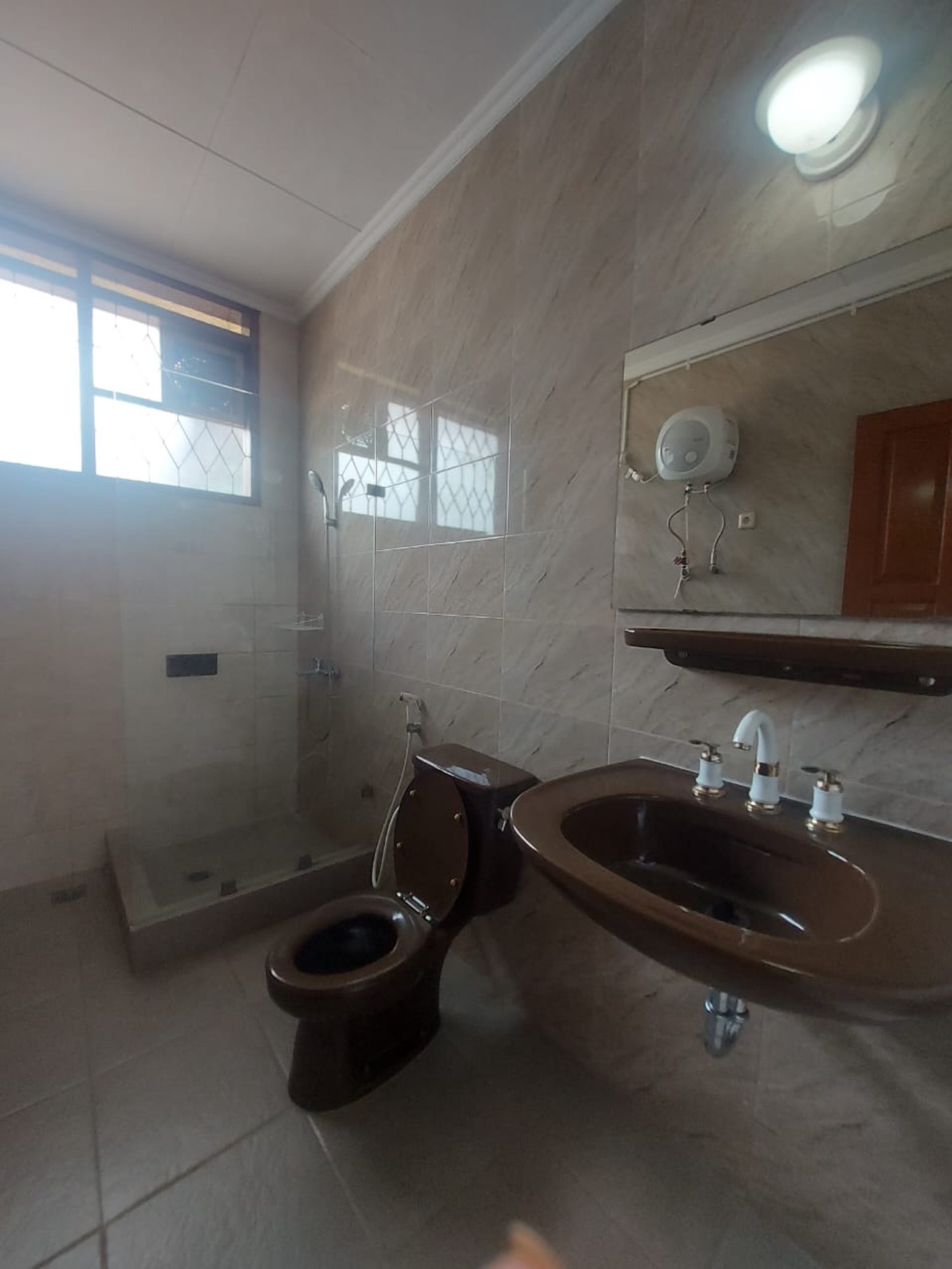 Rumah luas dalam townhouse Ampera - cilandak