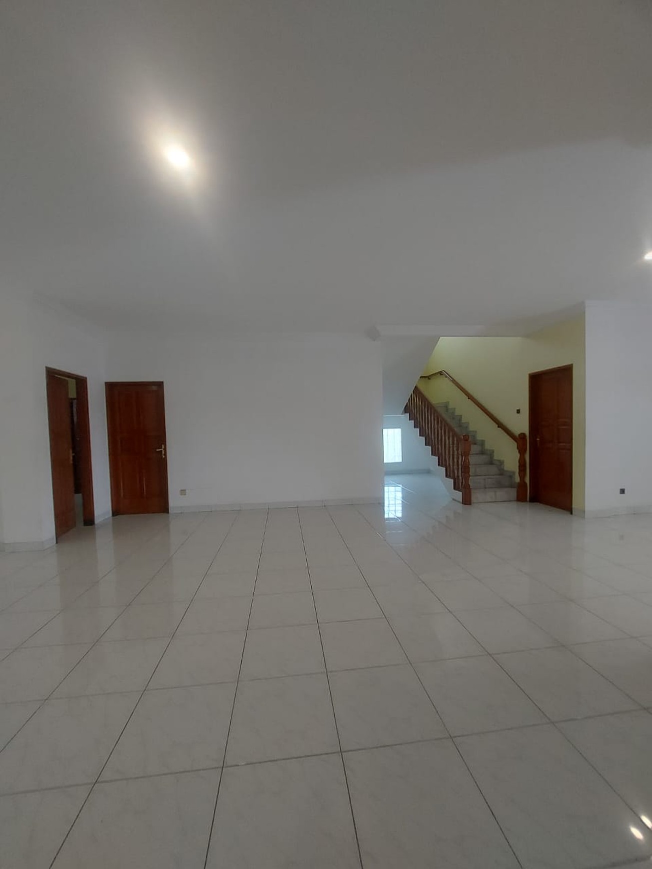 Rumah luas dalam townhouse Ampera - cilandak