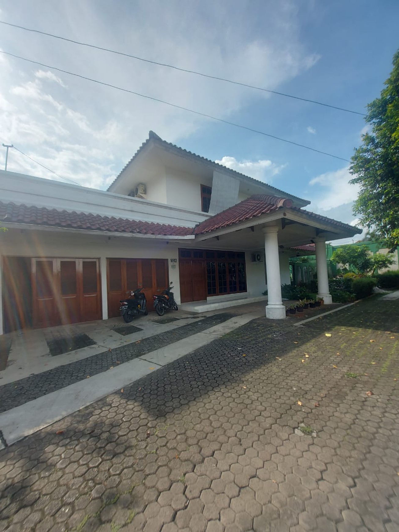 Rumah luas dalam townhouse Ampera - cilandak